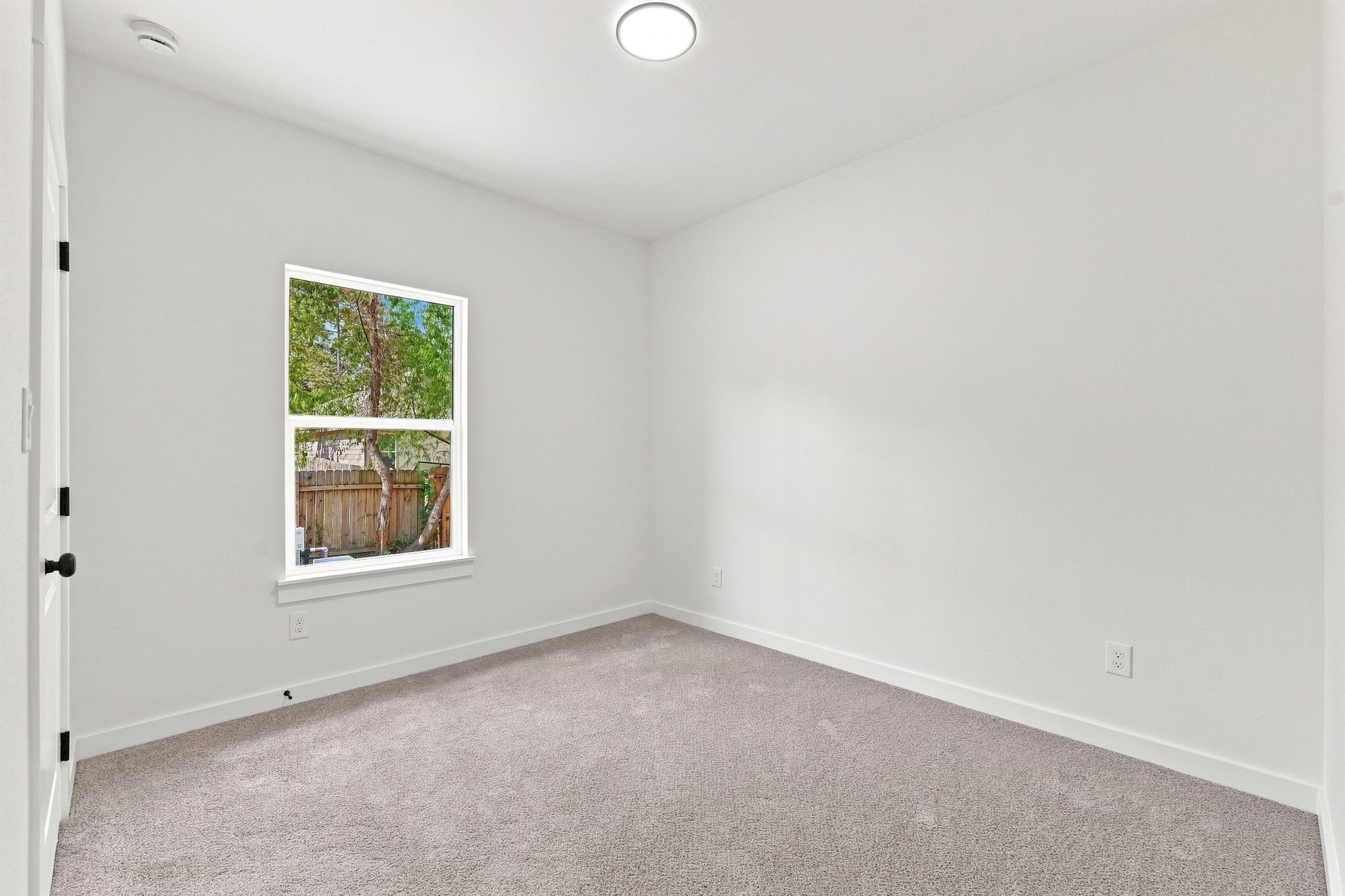 3020 Apache Street Property Photo 18