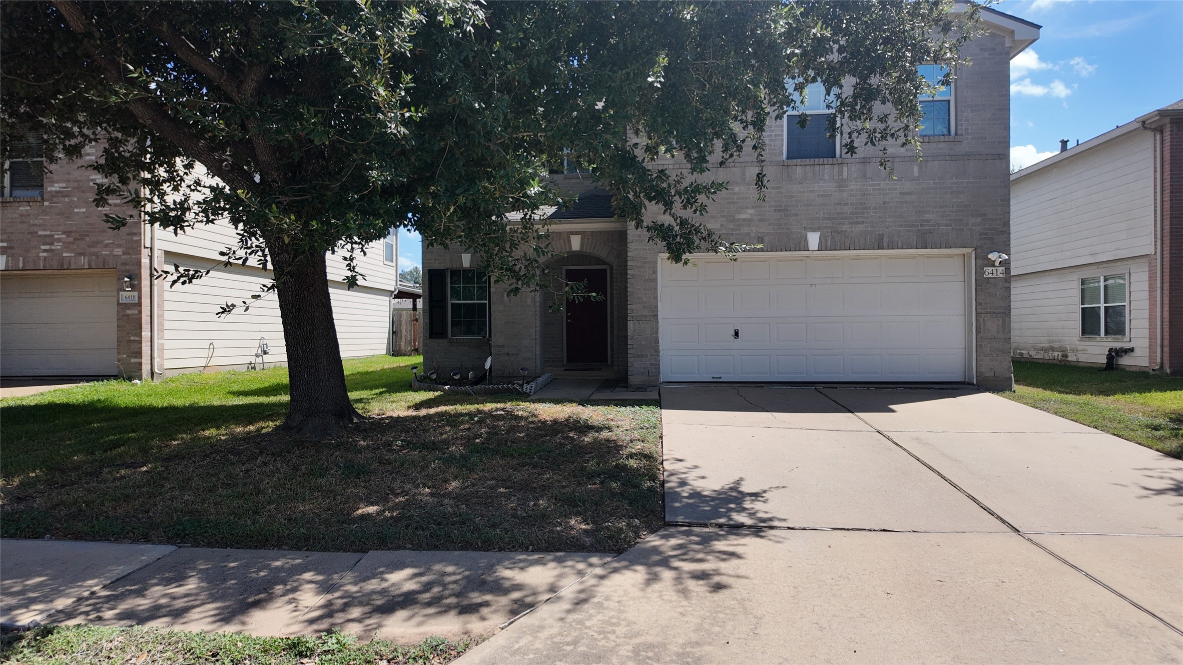 6414 Warfield Lane Property Photo 1
