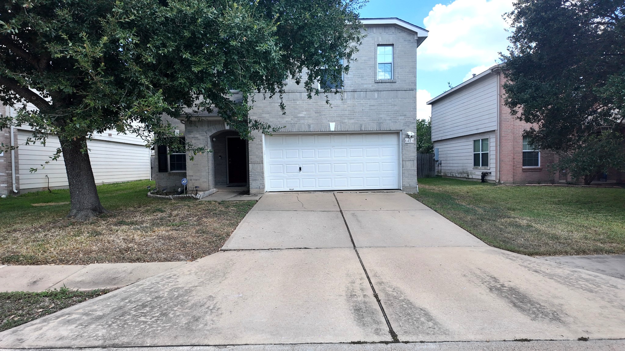 6414 Warfield Lane Property Photo 1