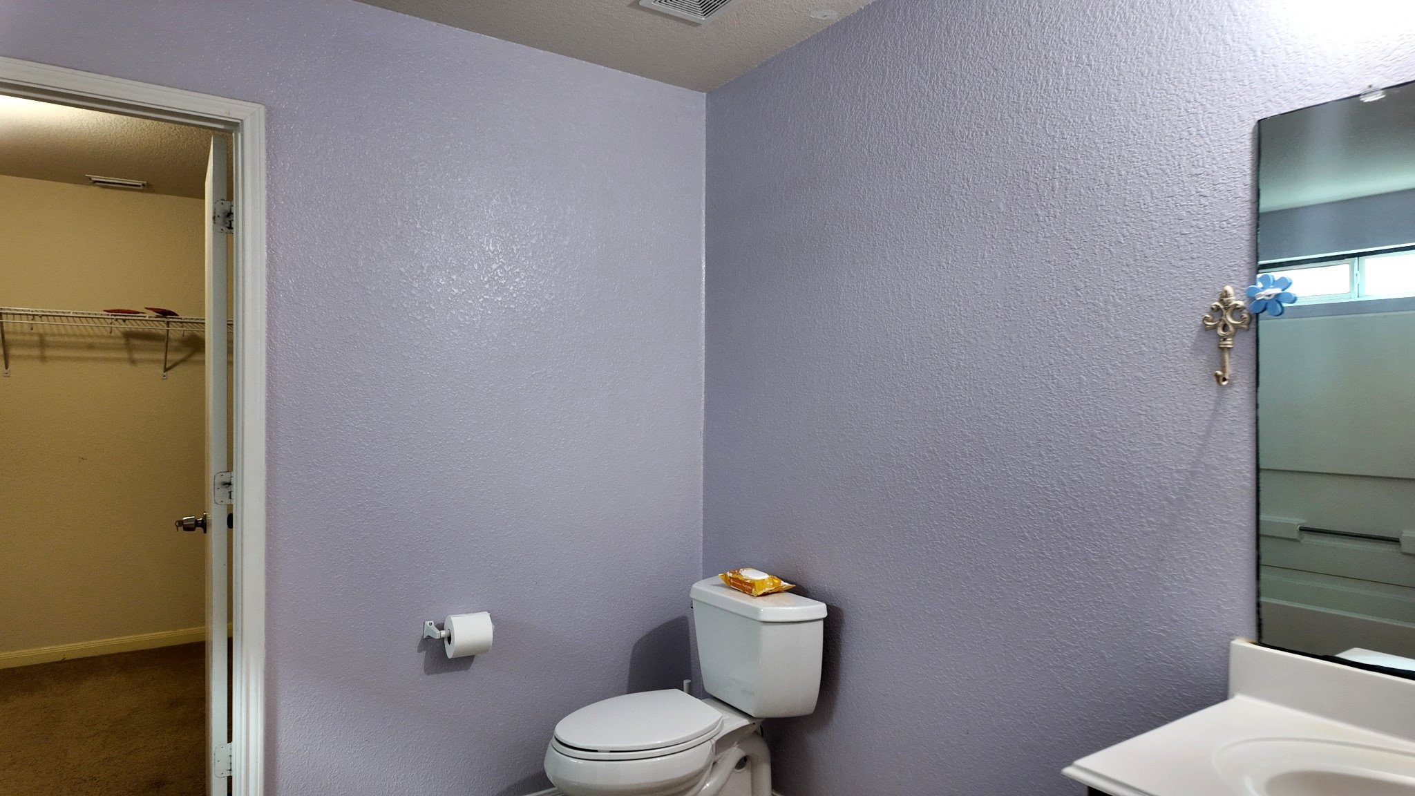 6414 Warfield Lane Property Photo 11