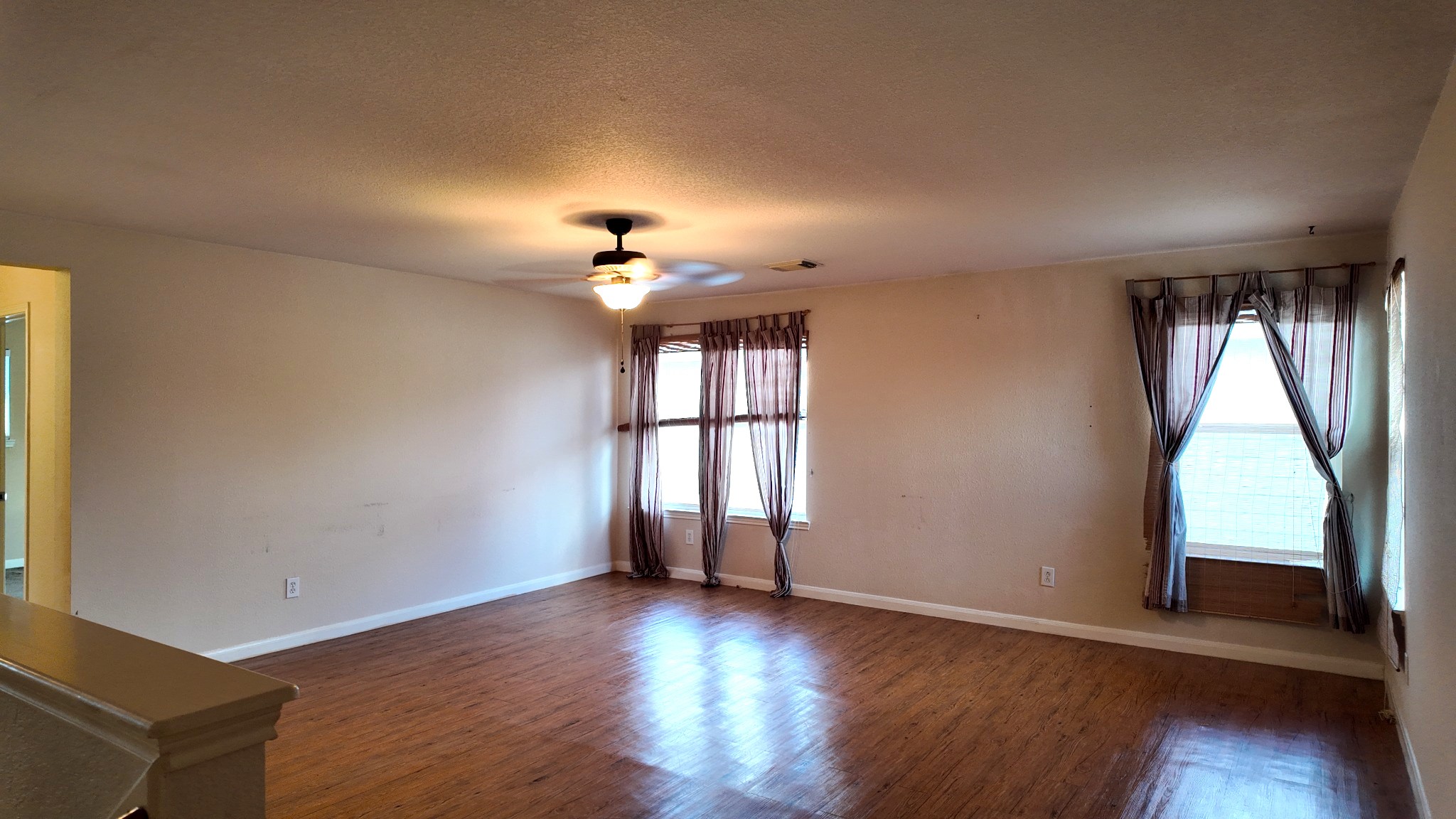 6414 Warfield Lane Property Photo 17