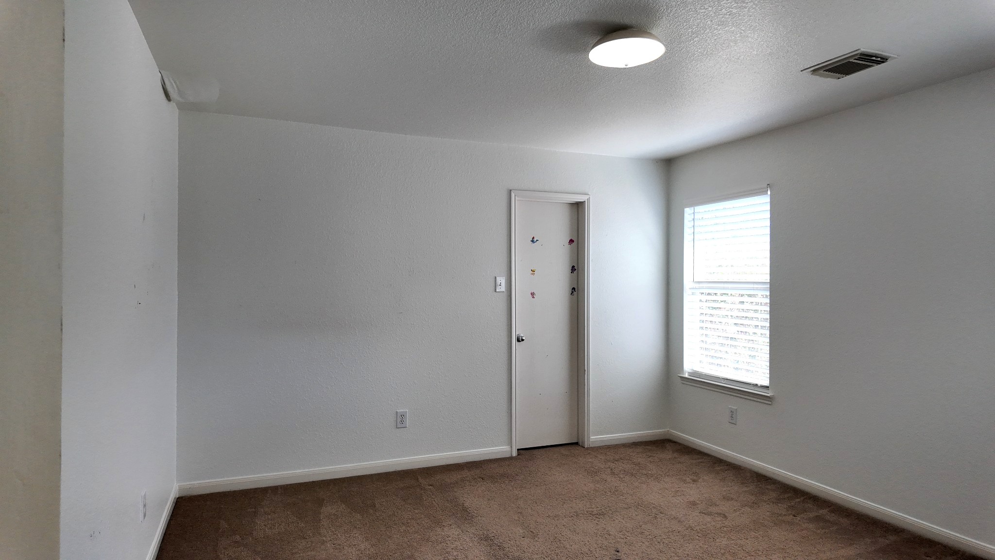 6414 Warfield Lane Property Photo 20