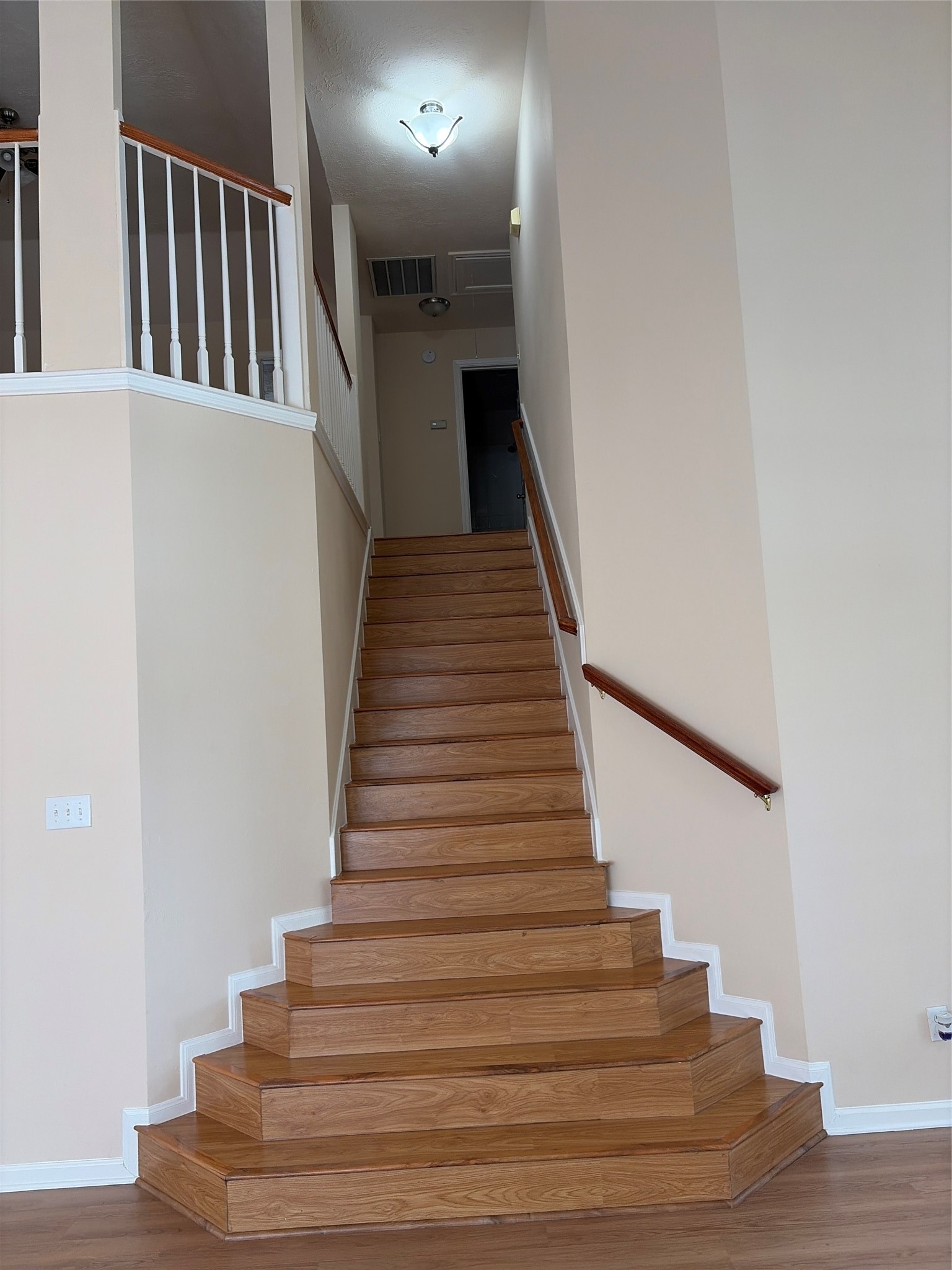 1138 Evandale Lane Property Photo 6