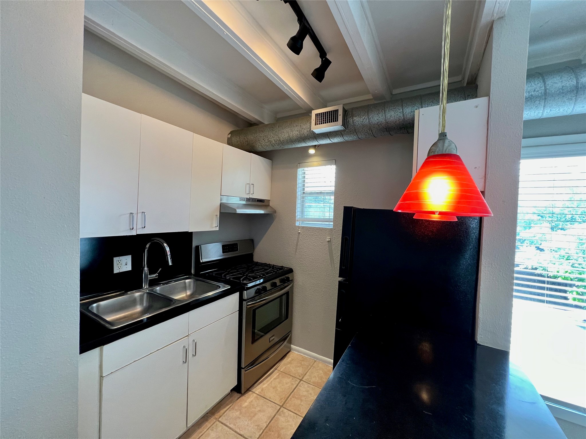 219 Marshall Street 235 Property Photo 3