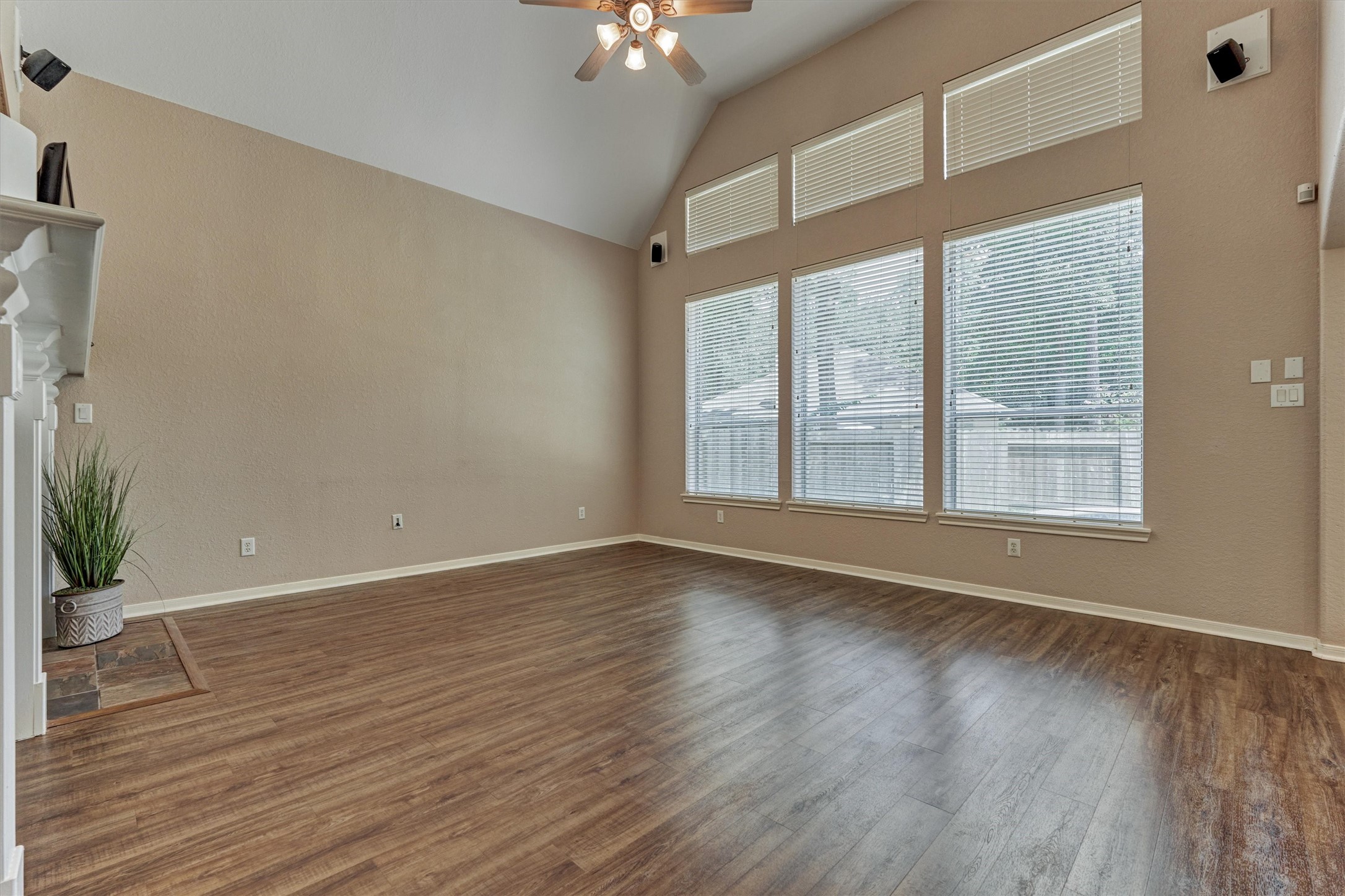 59 W Prairie Dawn Circle Property Photo 8