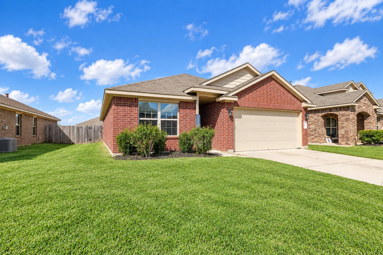 5423 Dovetail Arbor Trace Property Photo 2