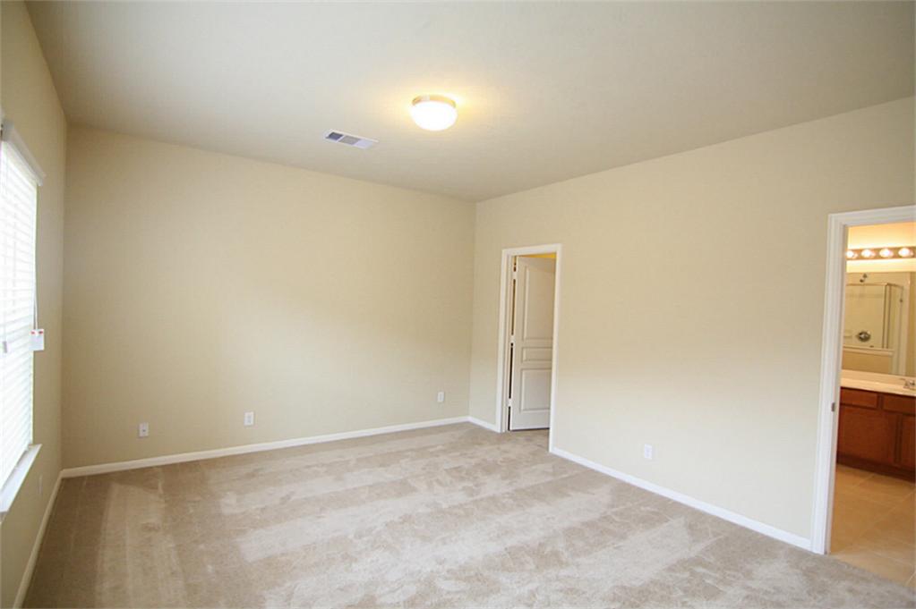 18206 Canary Bluff Property Photo 9