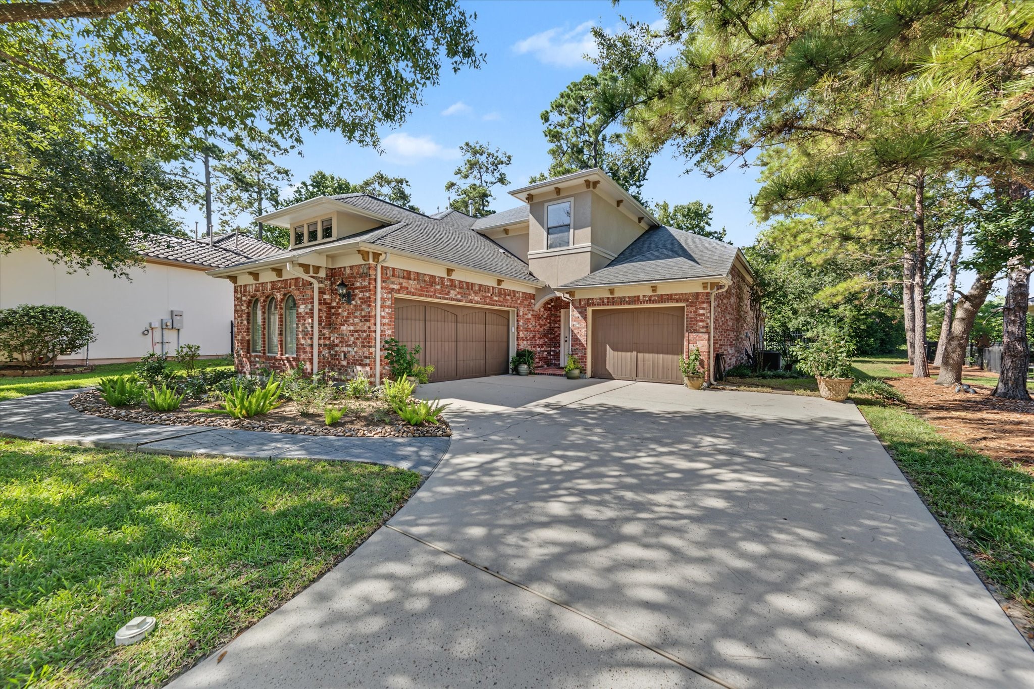 1219 Hamlet Way Property Photo 1