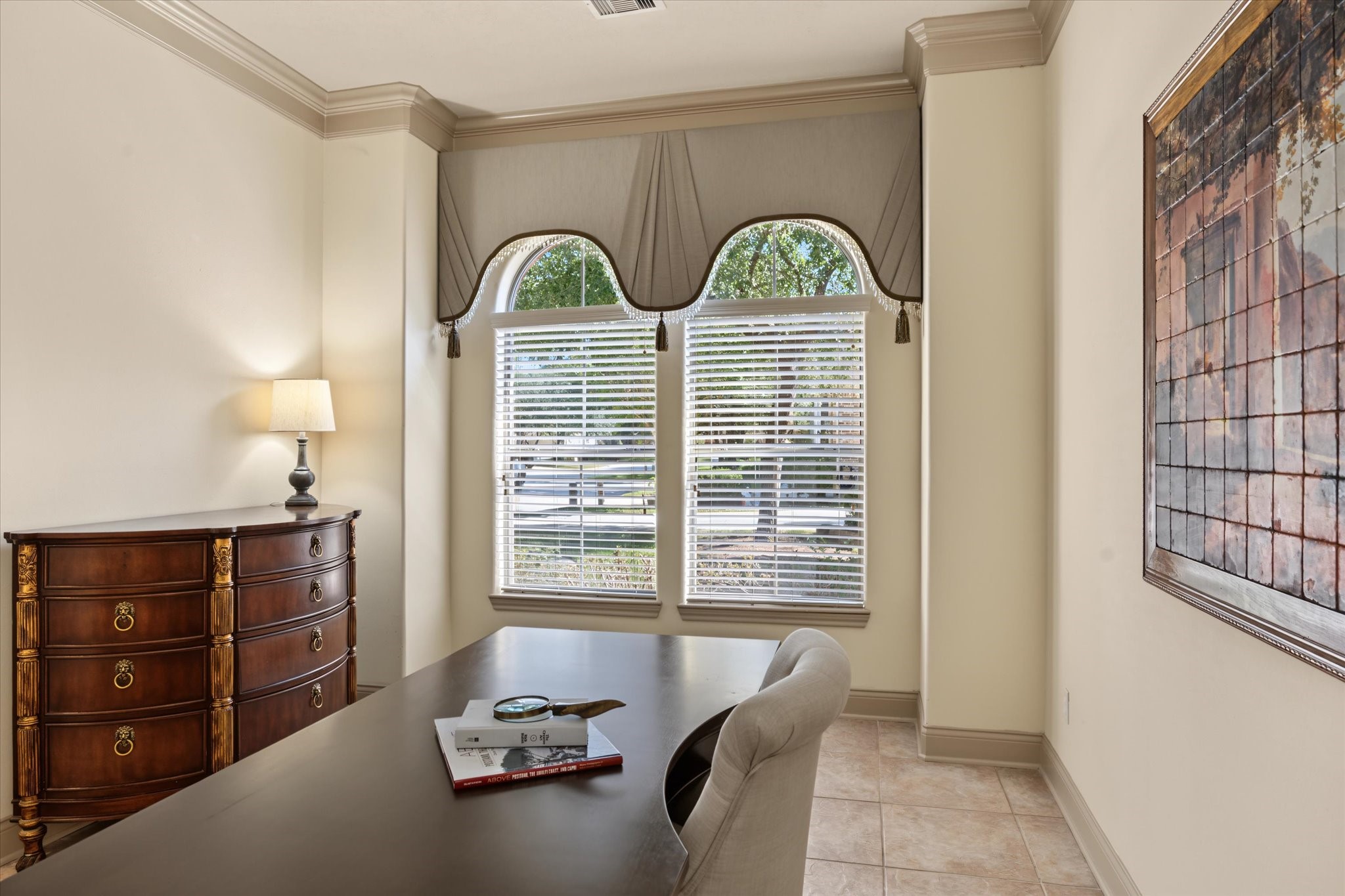 1219 Hamlet Way Property Photo 8