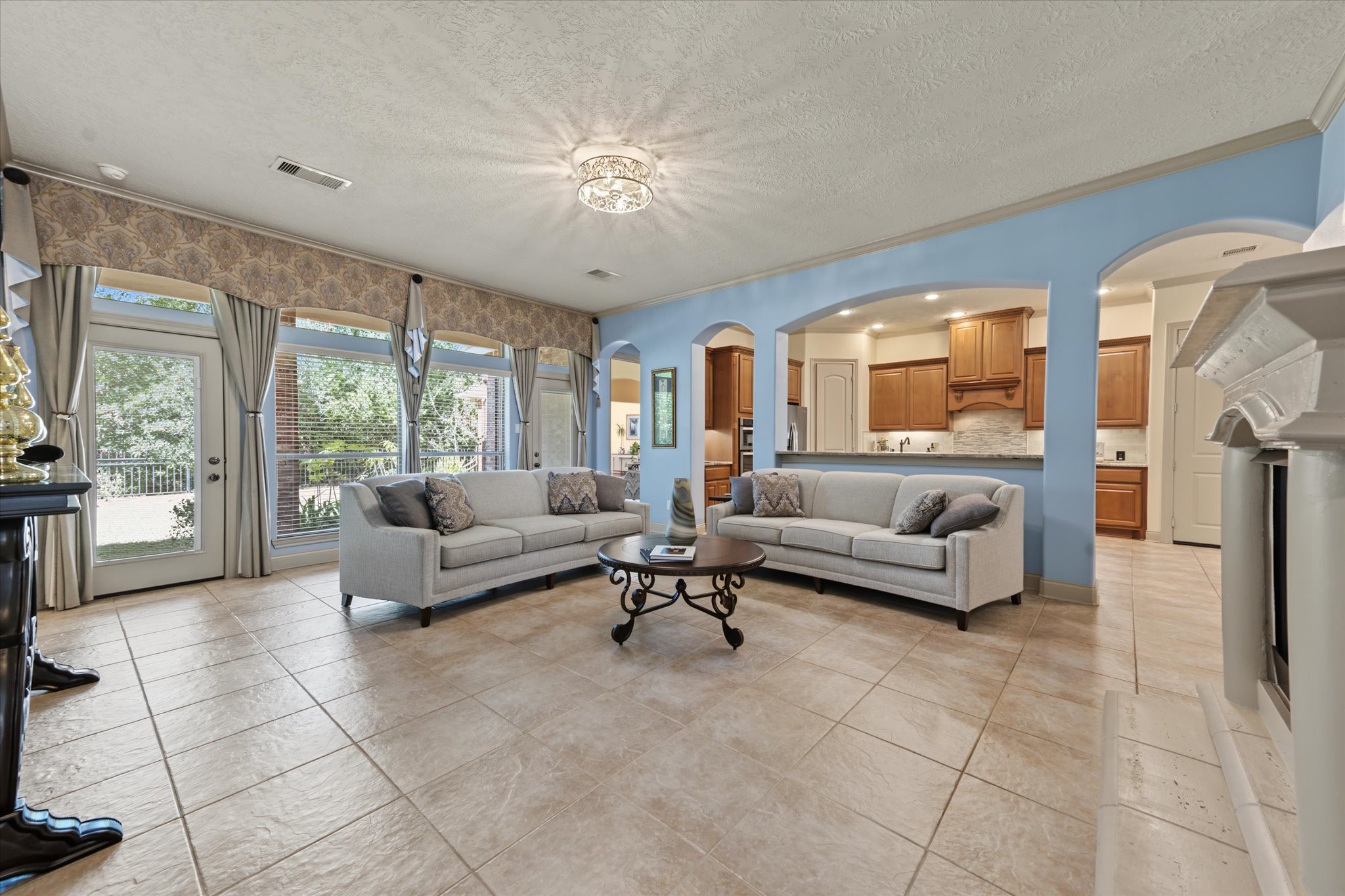 1219 Hamlet Way Property Photo 12