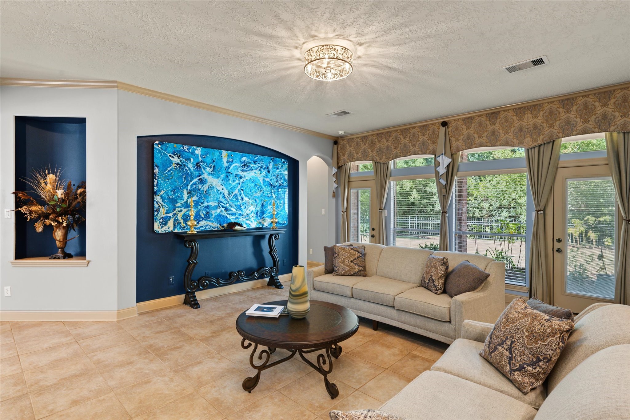 1219 Hamlet Way Property Photo 16