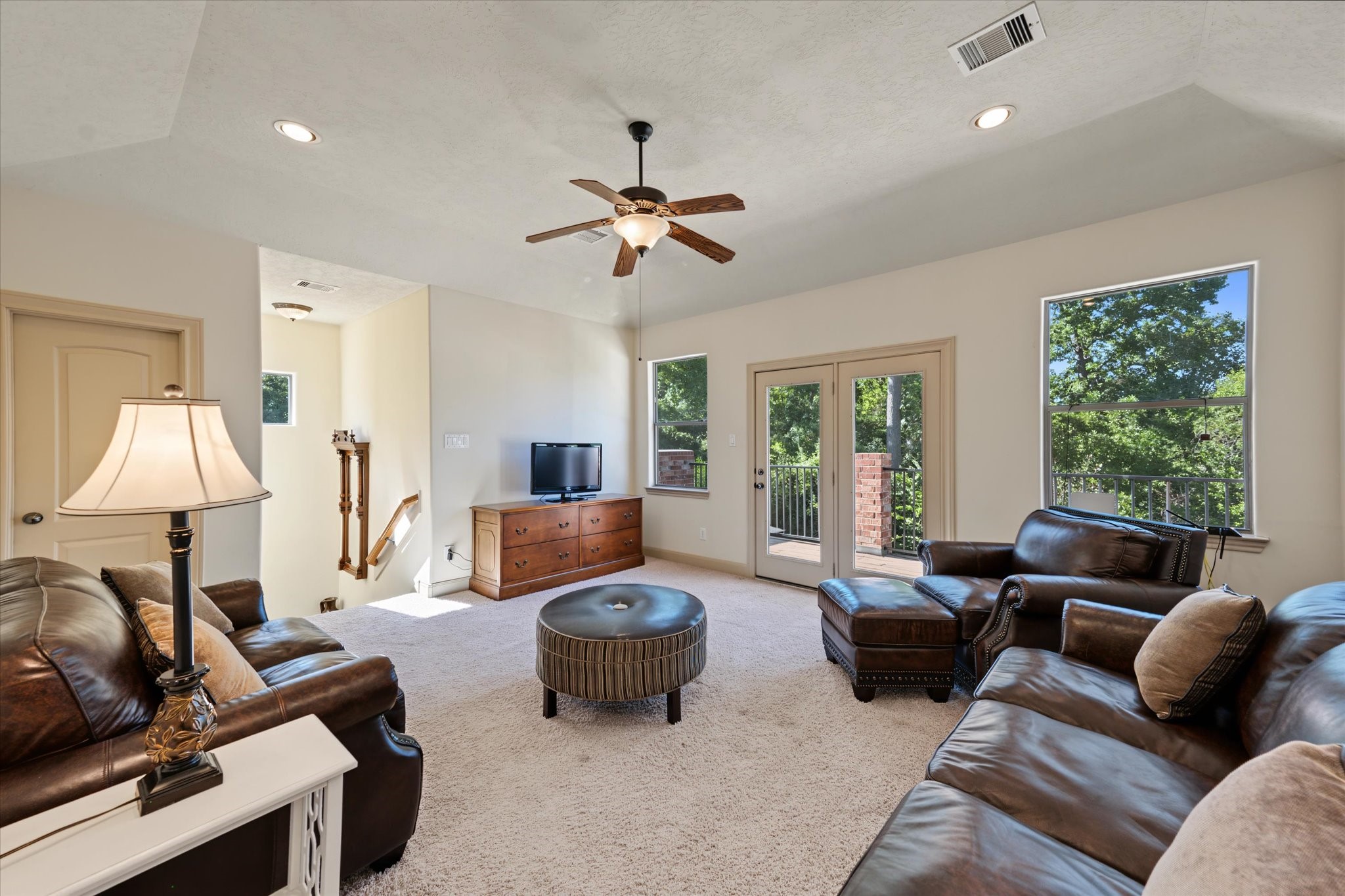 1219 Hamlet Way Property Photo 36