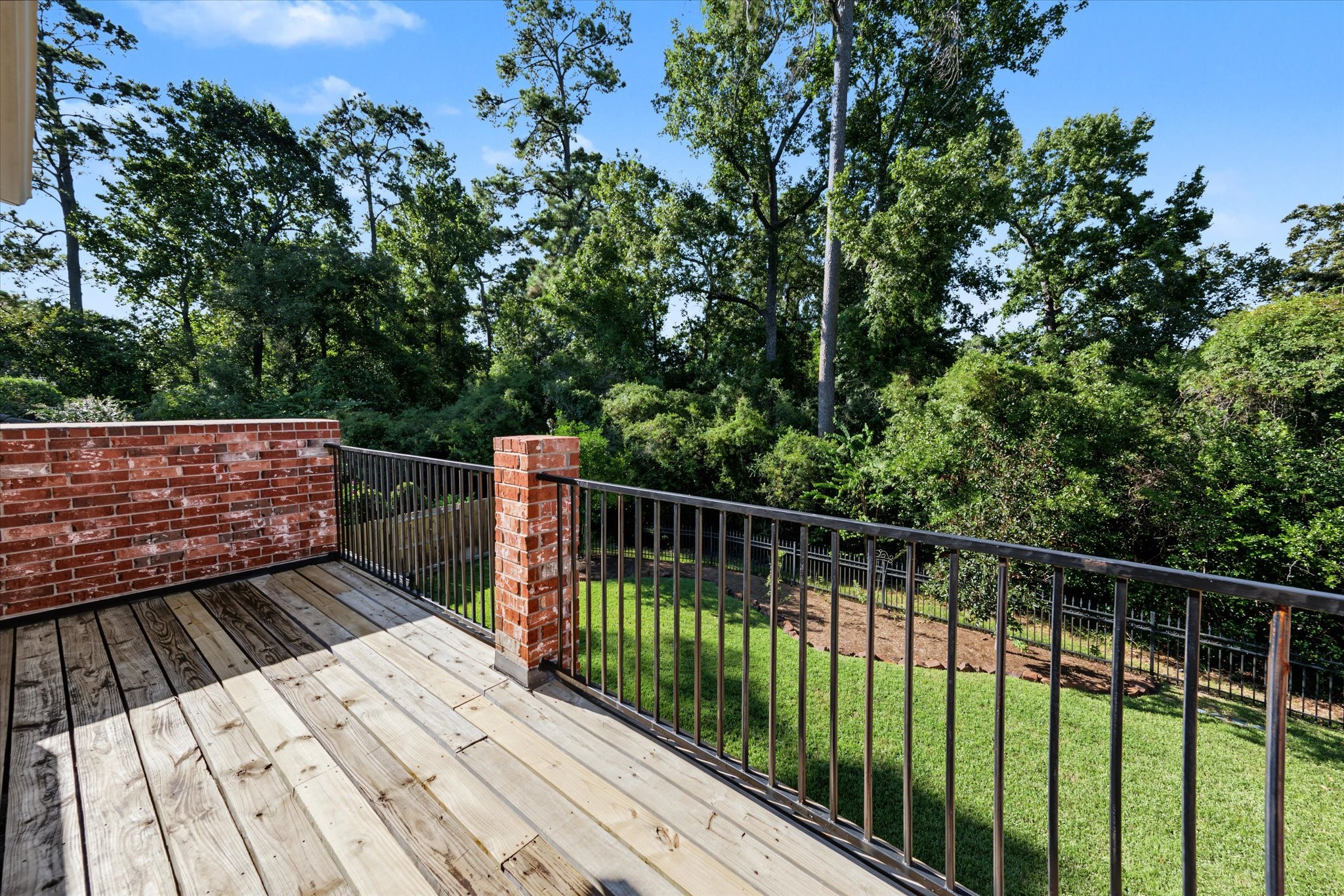 1219 Hamlet Way Property Photo 37