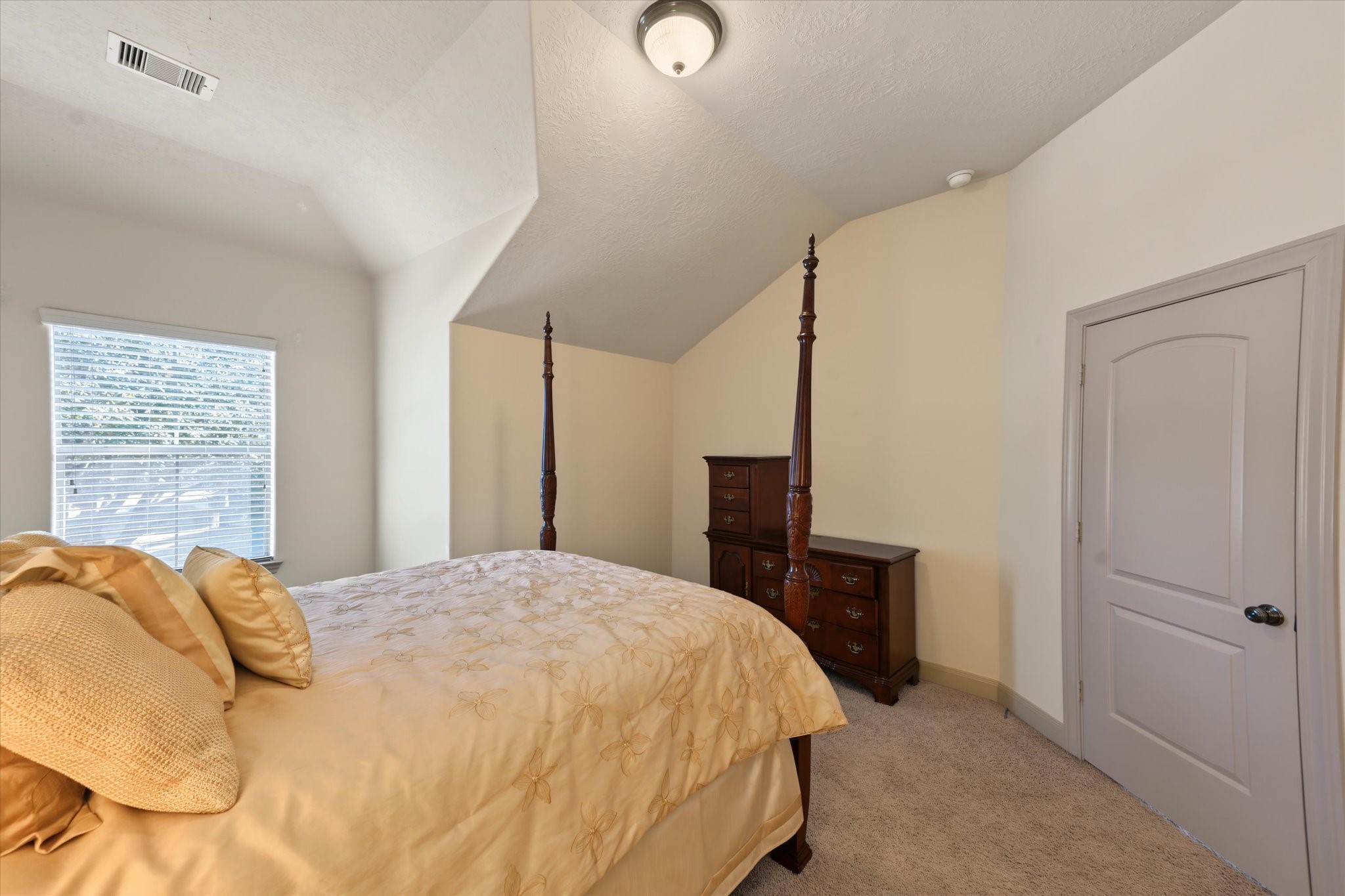 1219 Hamlet Way Property Photo 41