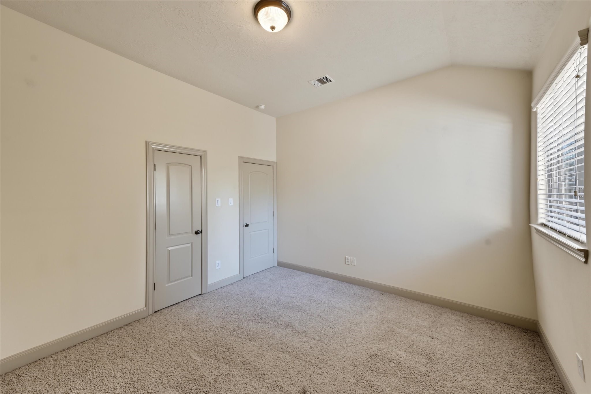 1219 Hamlet Way Property Photo 42