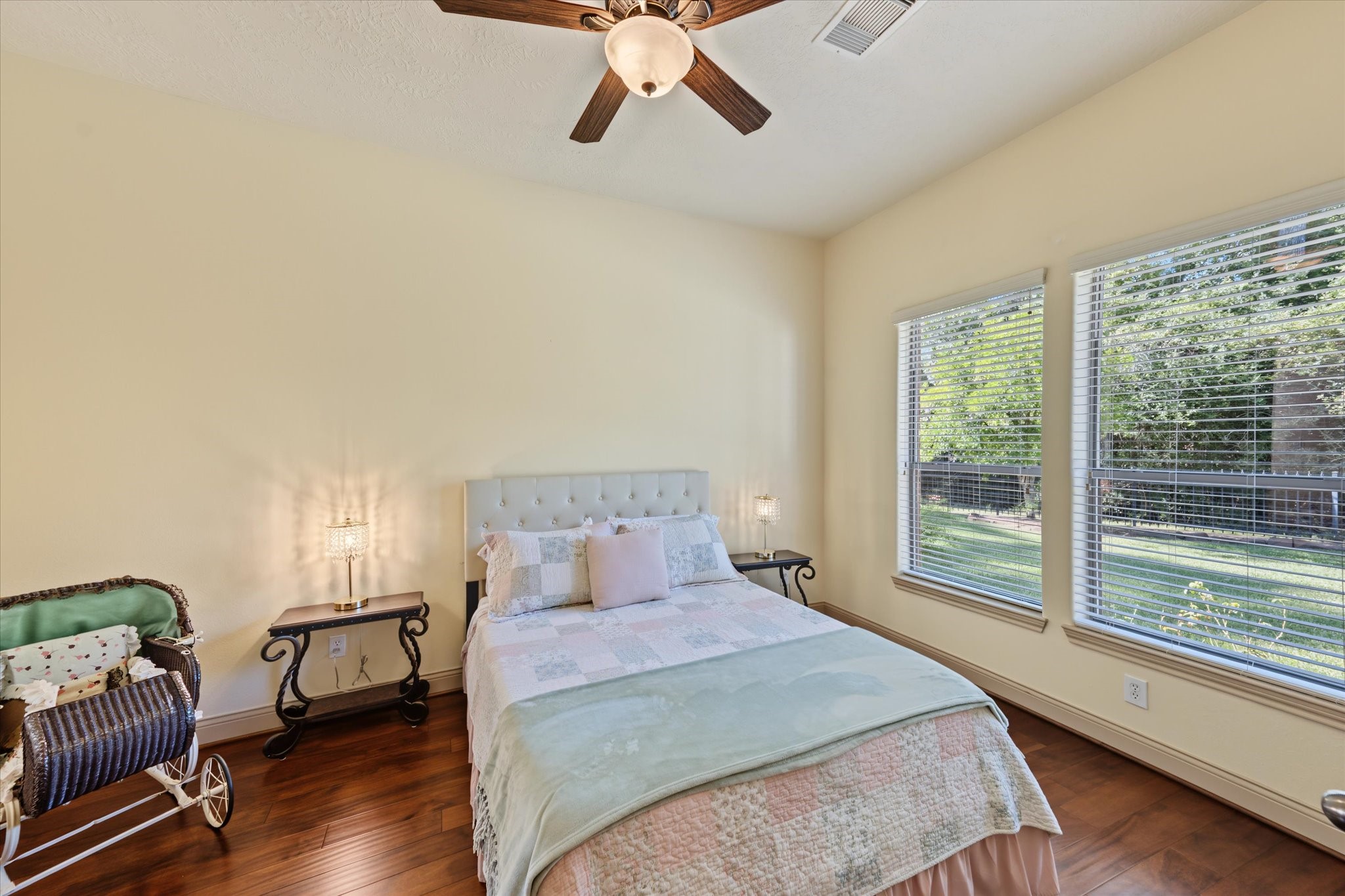 1219 Hamlet Way Property Photo 43