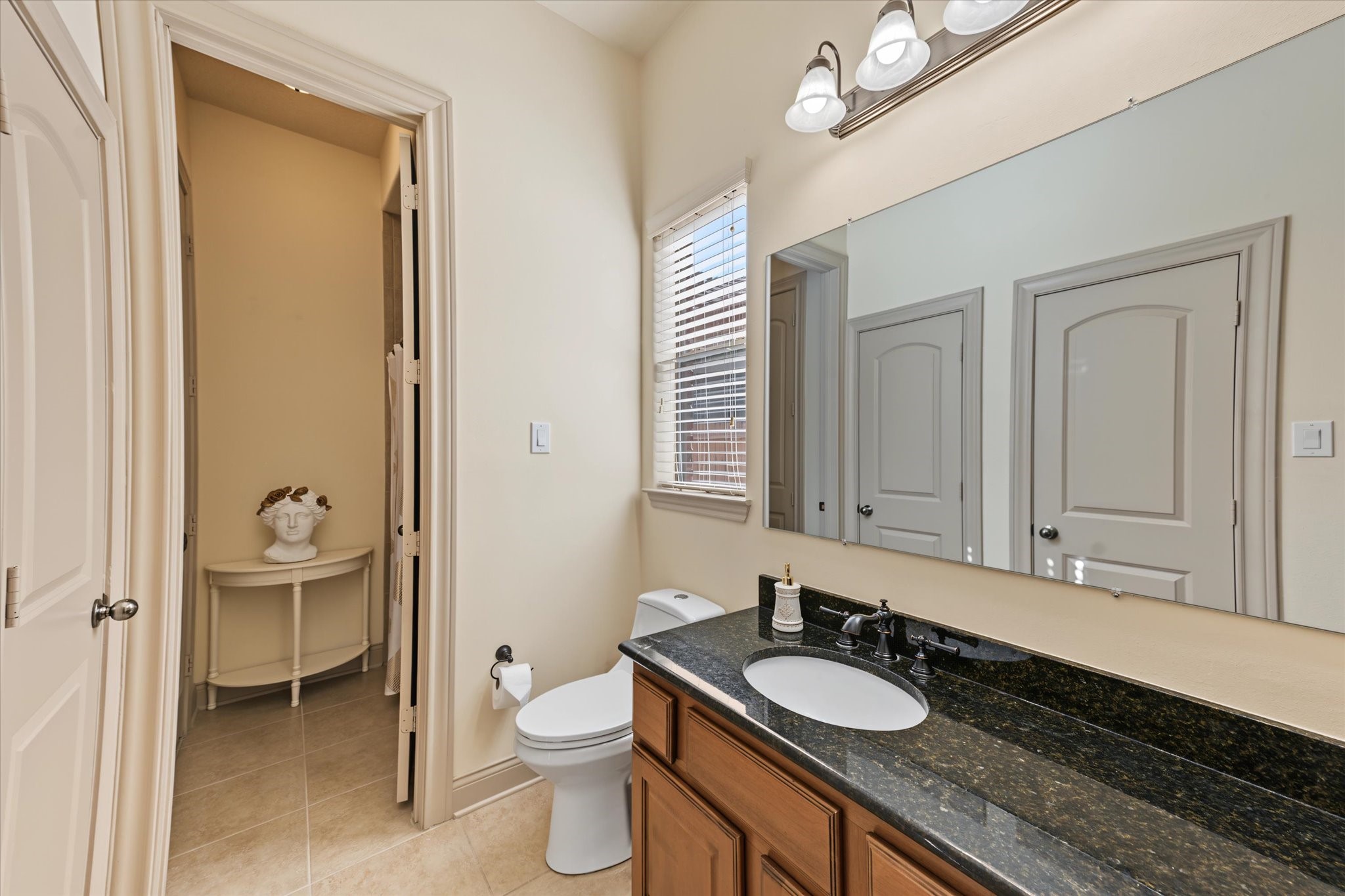 1219 Hamlet Way Property Photo 45