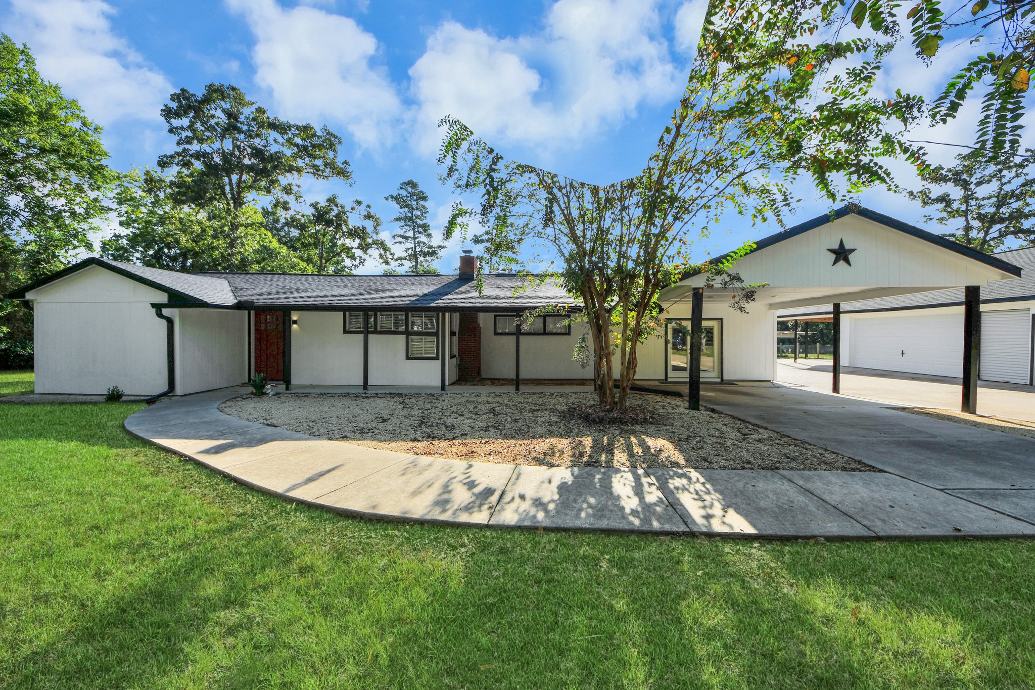 26032 Pine Oak Drive Property Photo 1