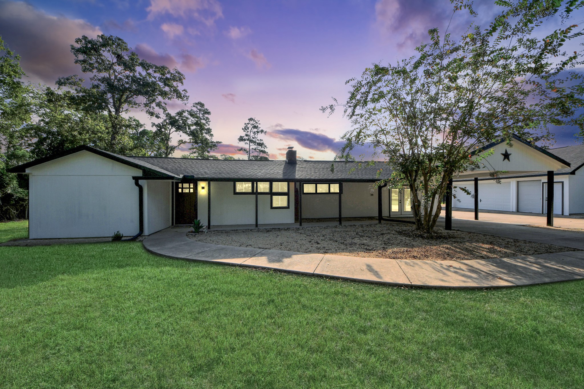 26032 Pine Oak Drive Property Photo 3