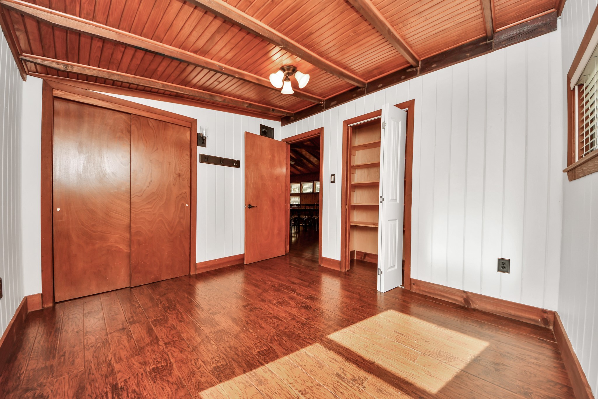 26032 Pine Oak Drive Property Photo 15