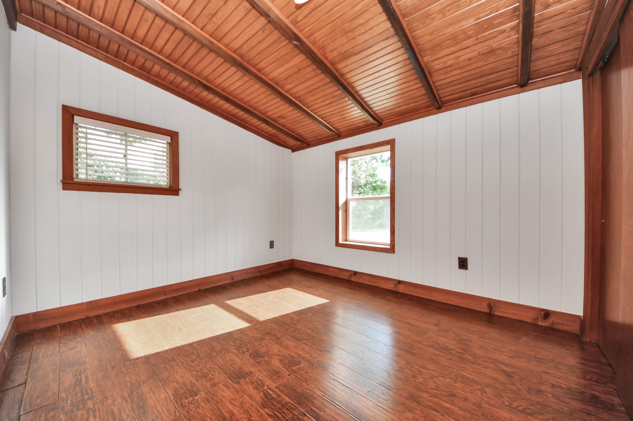 26032 Pine Oak Drive Property Photo 16