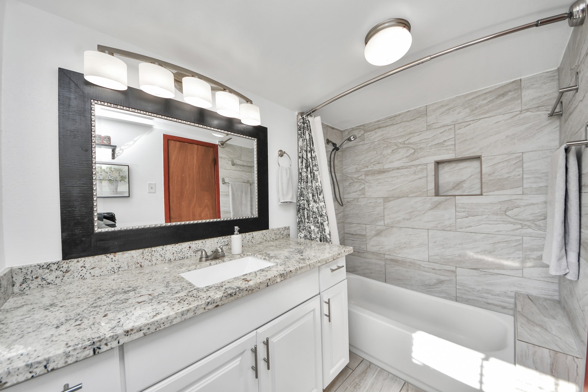 26032 Pine Oak Drive Property Photo 21