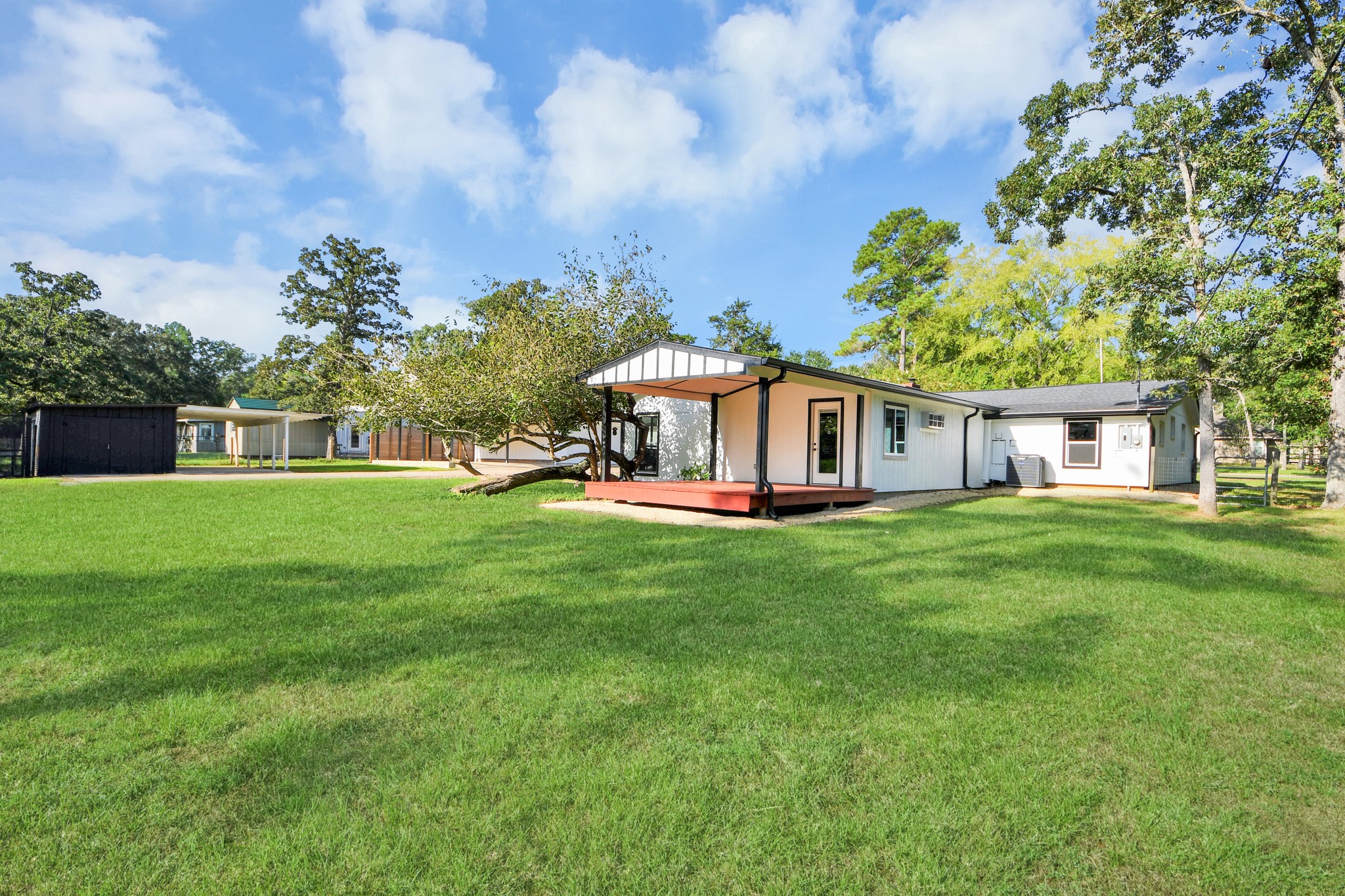 26032 Pine Oak Drive Property Photo 29