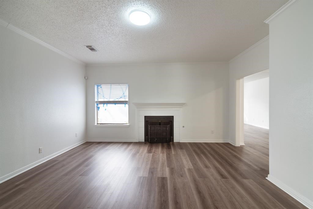 1030 Wentworth Drive Property Photo 4