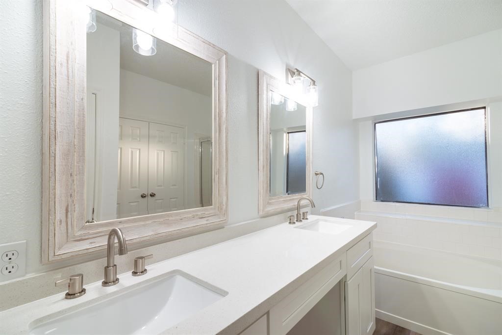 1030 Wentworth Drive Property Photo 8