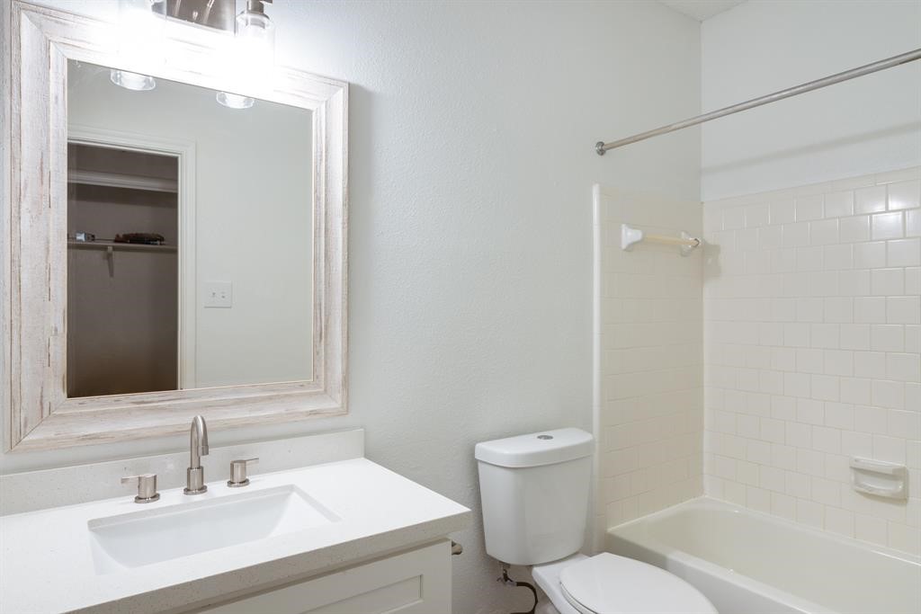1030 Wentworth Drive Property Photo 10