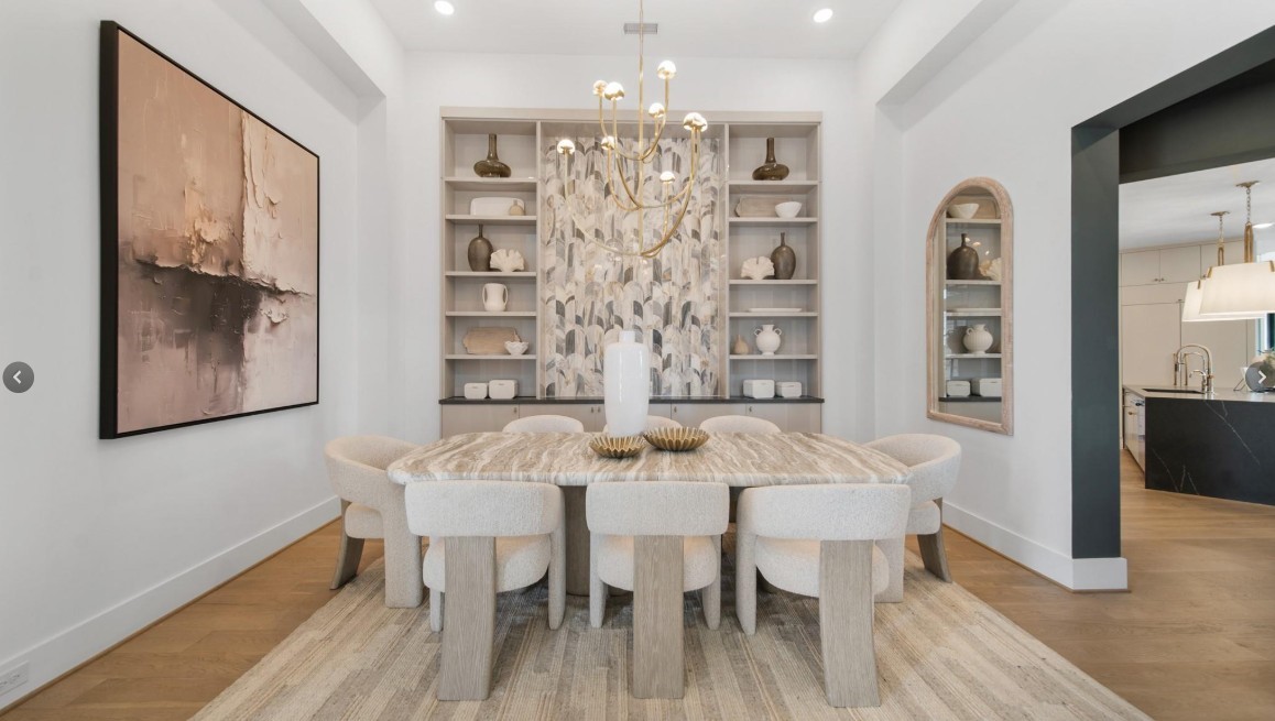 20703 Via Antonella Property Photo 4