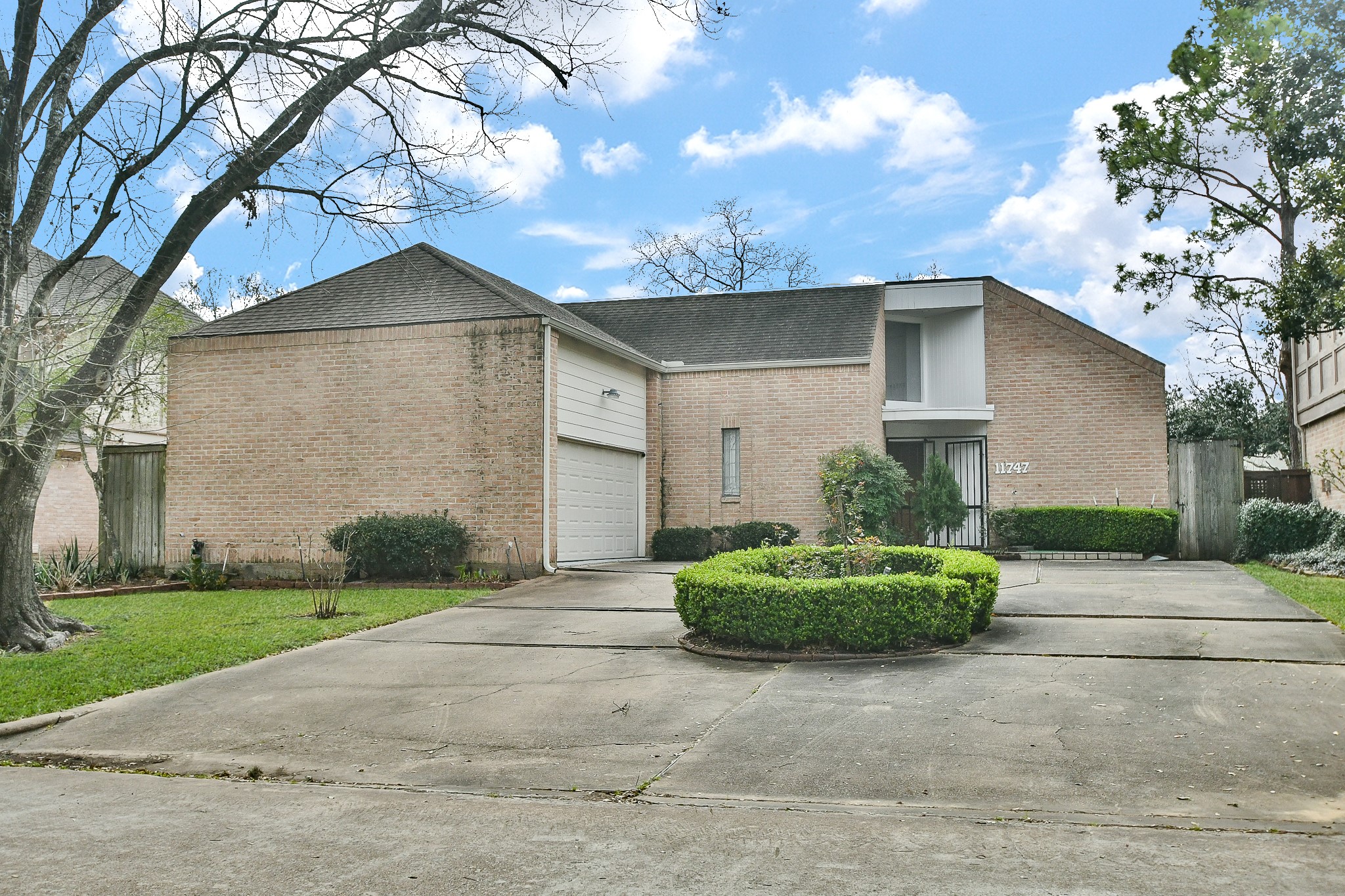11747 Riverview Dr Property Photo