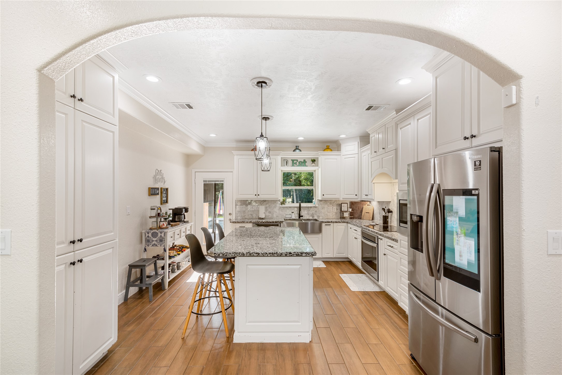 40211 Garwood Court Property Photo 10