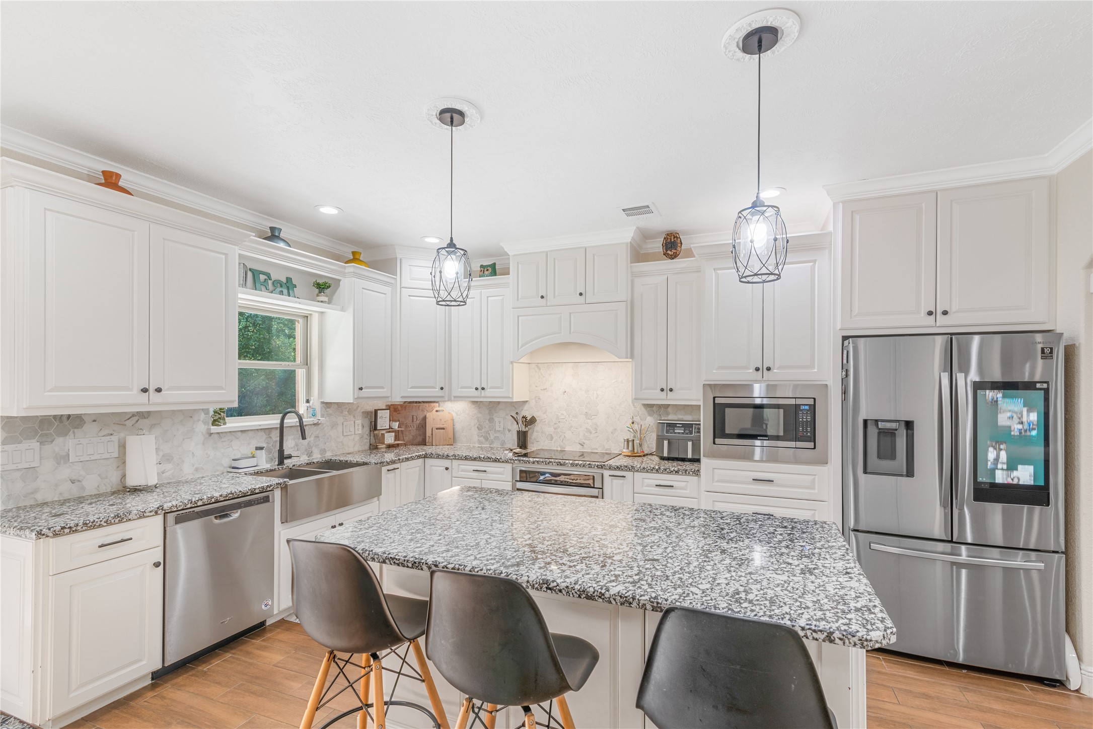 40211 Garwood Court Property Photo 11