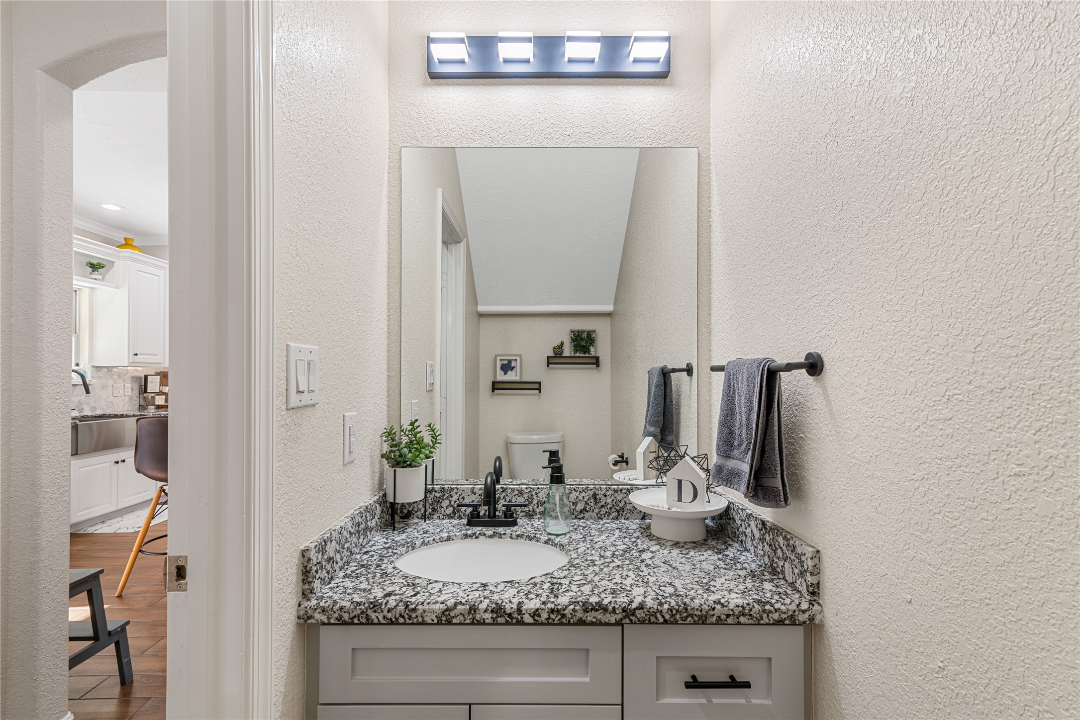 40211 Garwood Court Property Photo 21