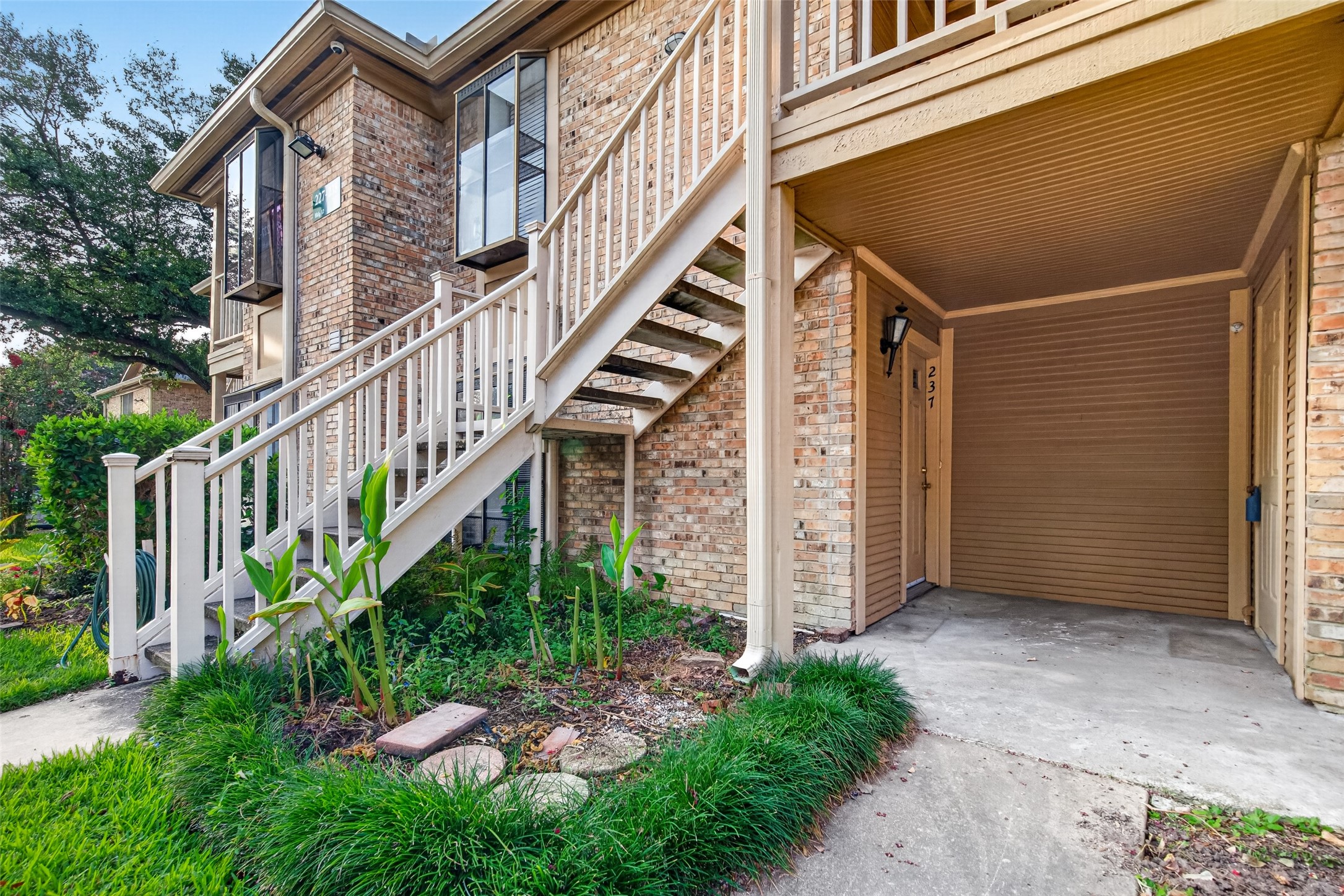 1311 Antoine Drive 237 Property Photo 5
