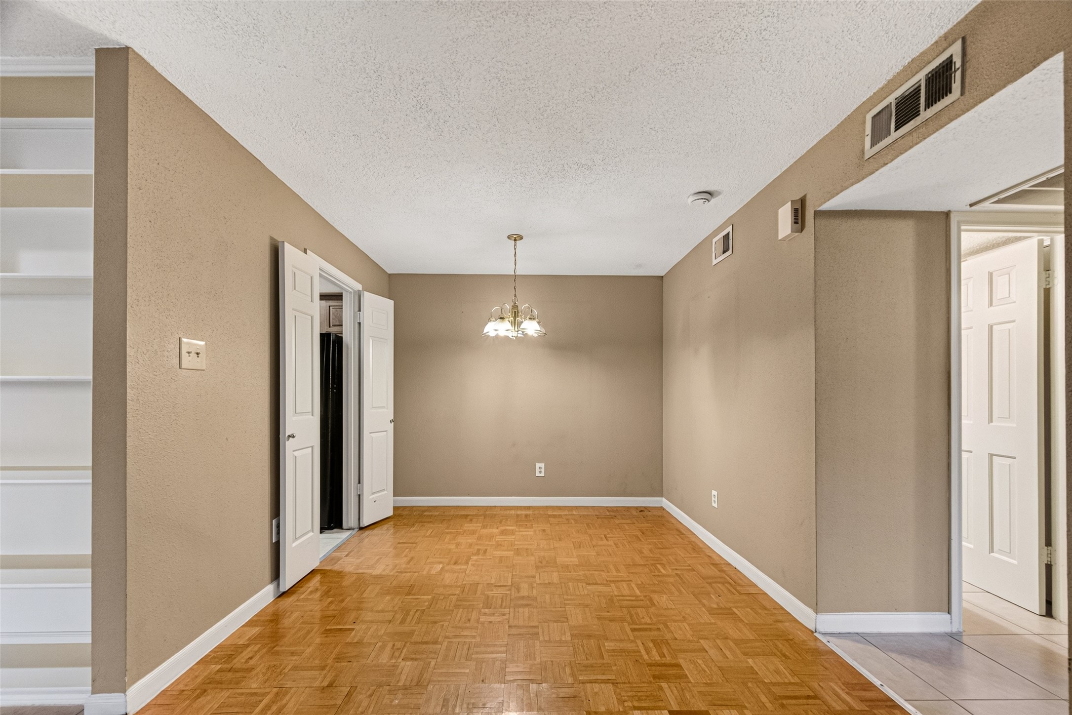 1311 Antoine Drive 237 Property Photo 11