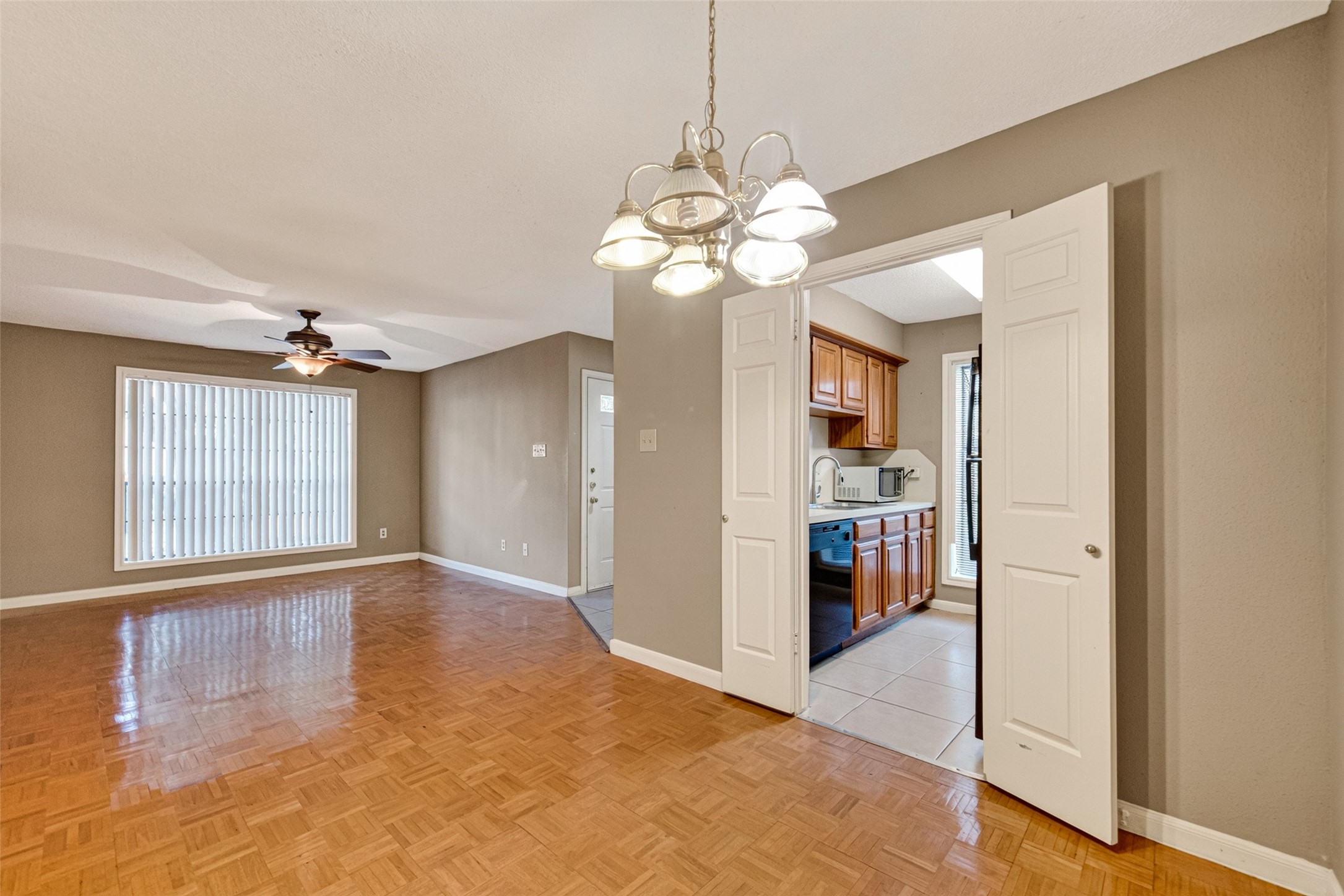 1311 Antoine Drive 237 Property Photo 16