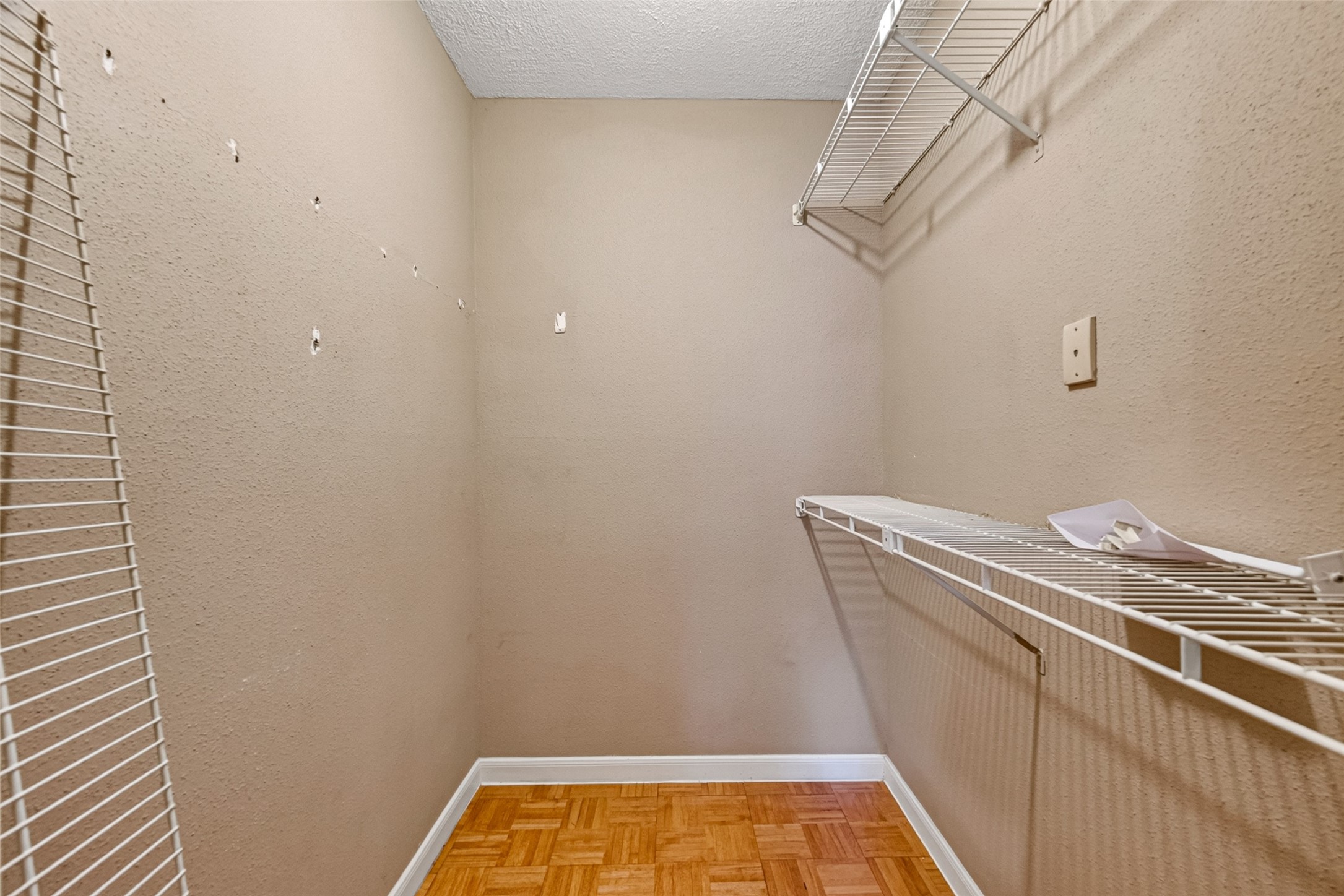 1311 Antoine Drive 237 Property Photo 26