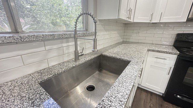 8518 Blossom Bell Lane Property Photo 9