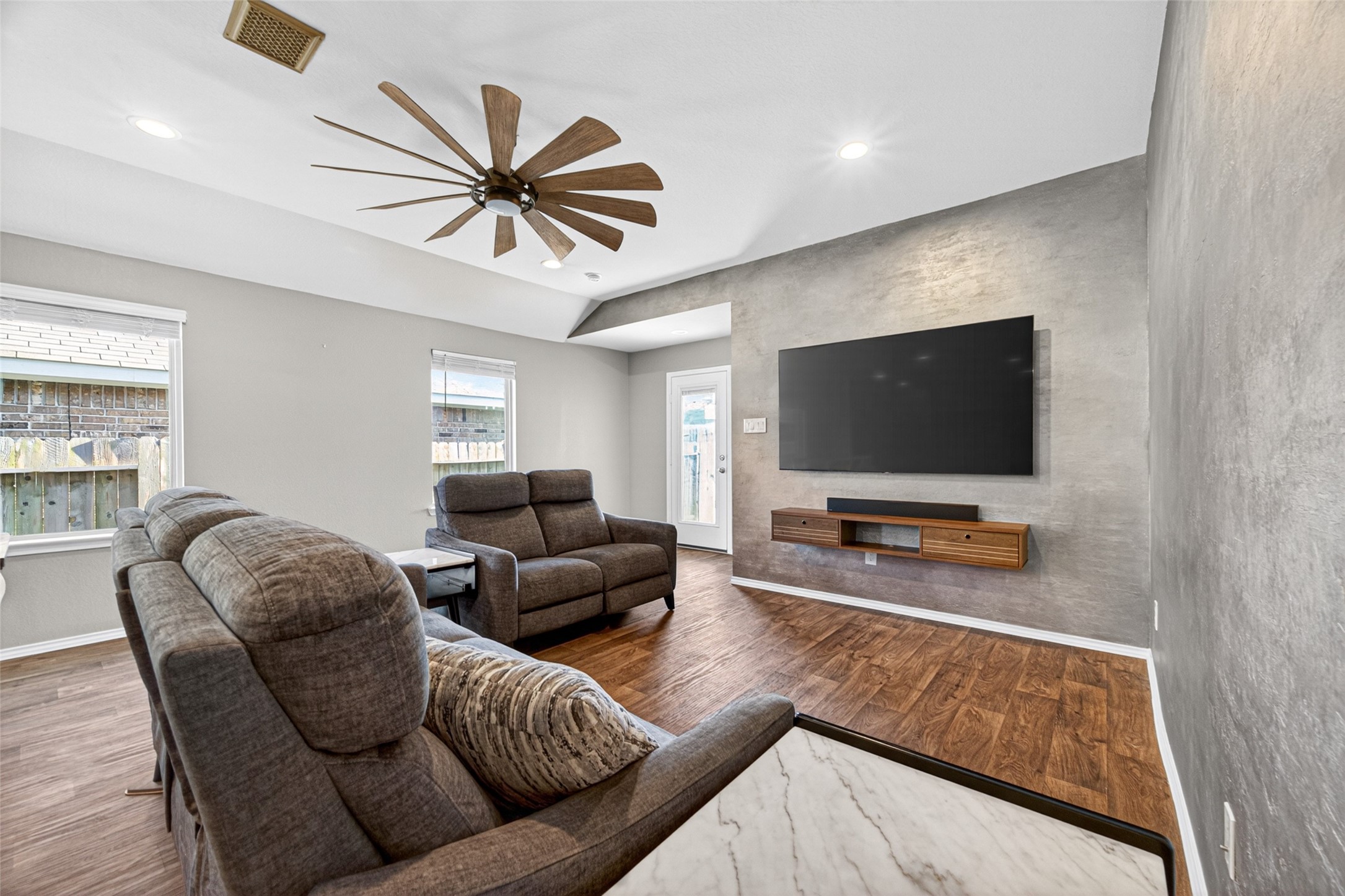 40347 Blossom Valley Lane Property Photo 17