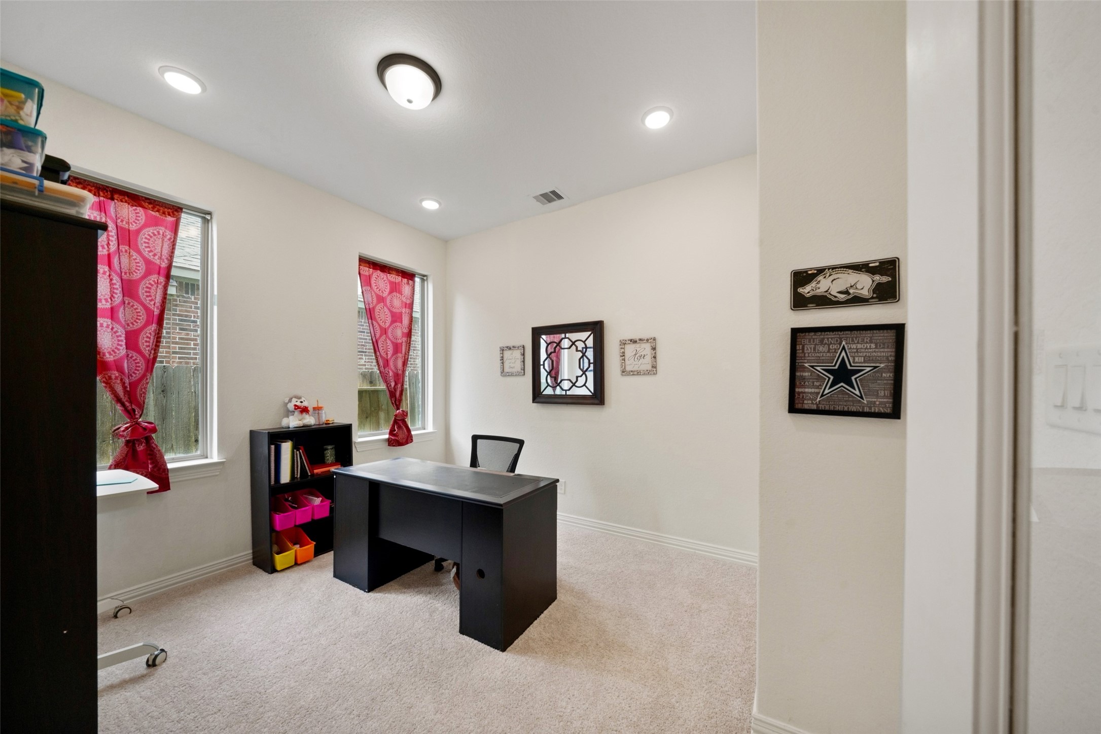 20802 Mirror Point Drive Property Photo 5