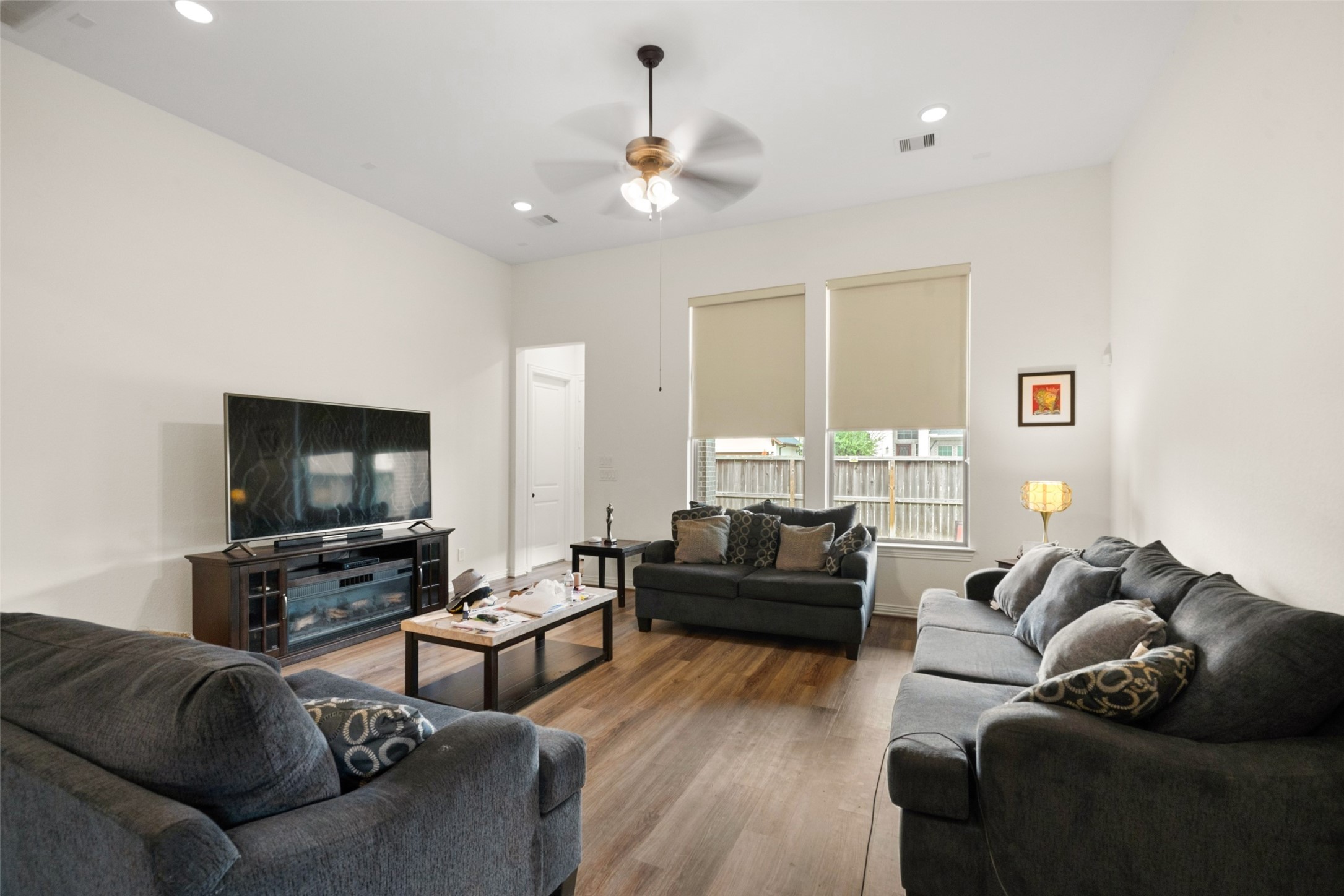 20802 Mirror Point Drive Property Photo 7