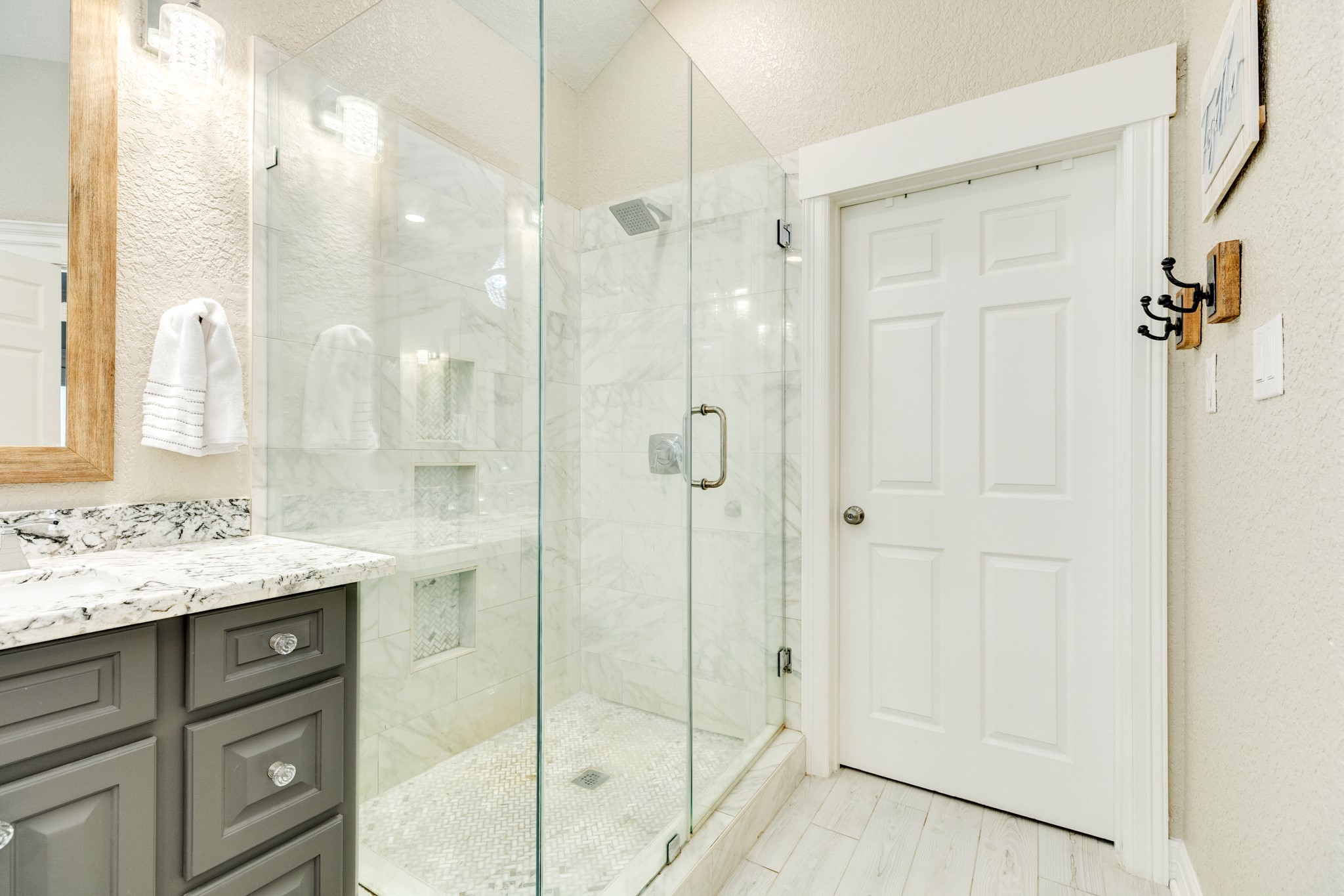 294 Timbercreek Drive Property Photo 28