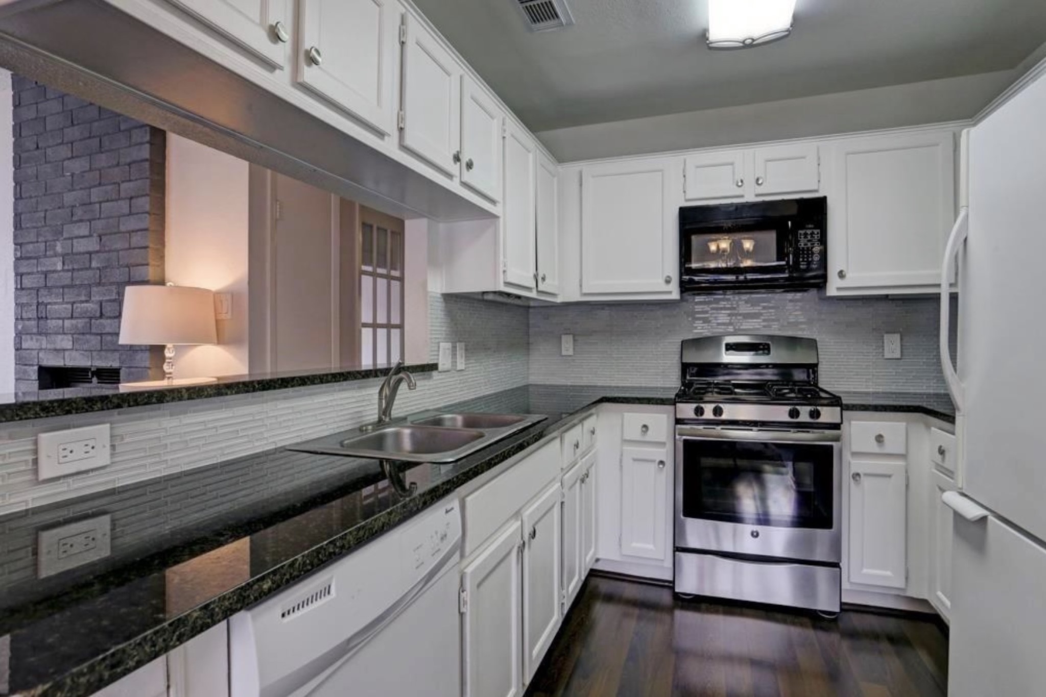 2711 Grants Lake Boulevard 91 Property Photo 5