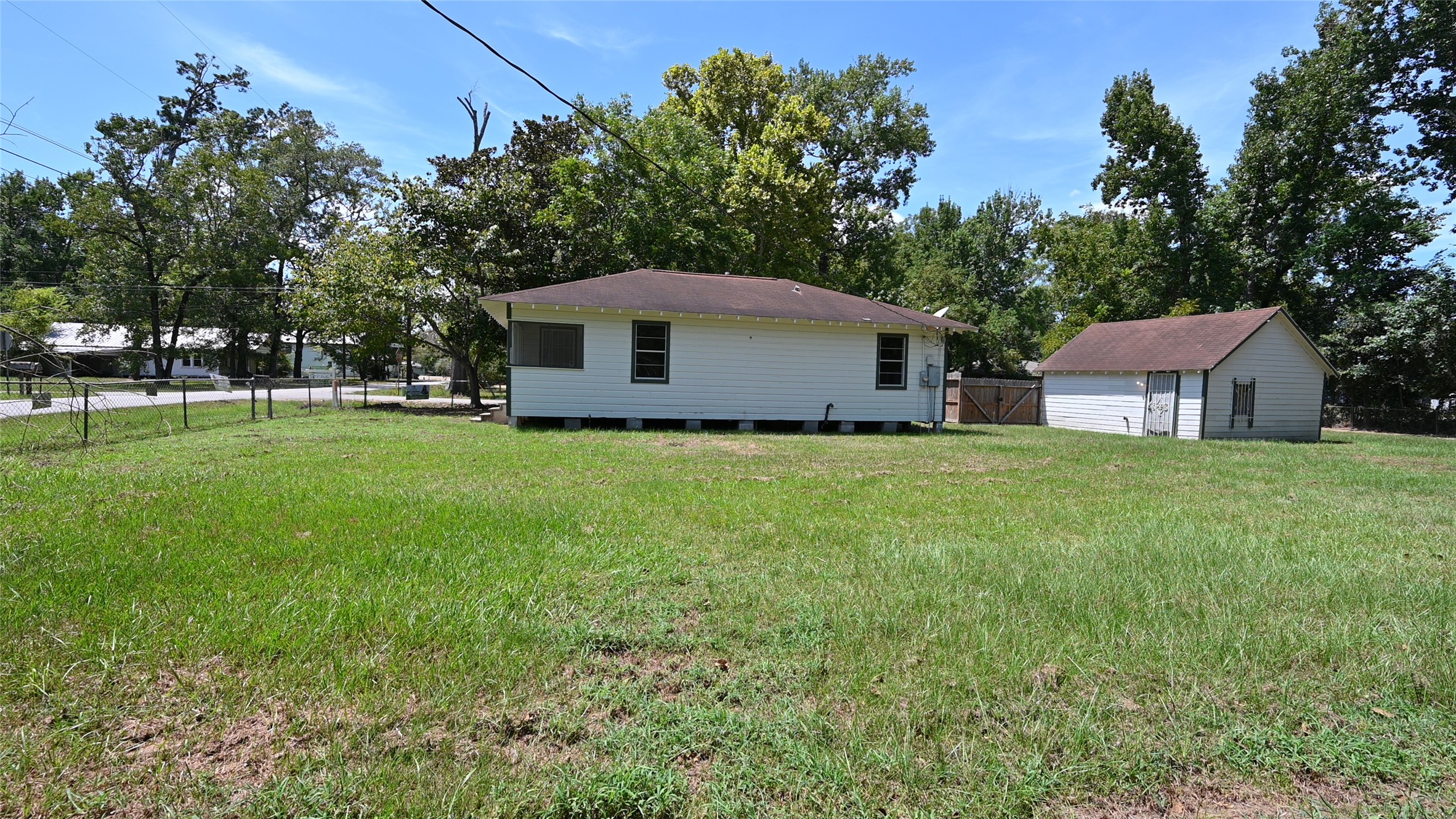 701 Clay Street Property Photo 7
