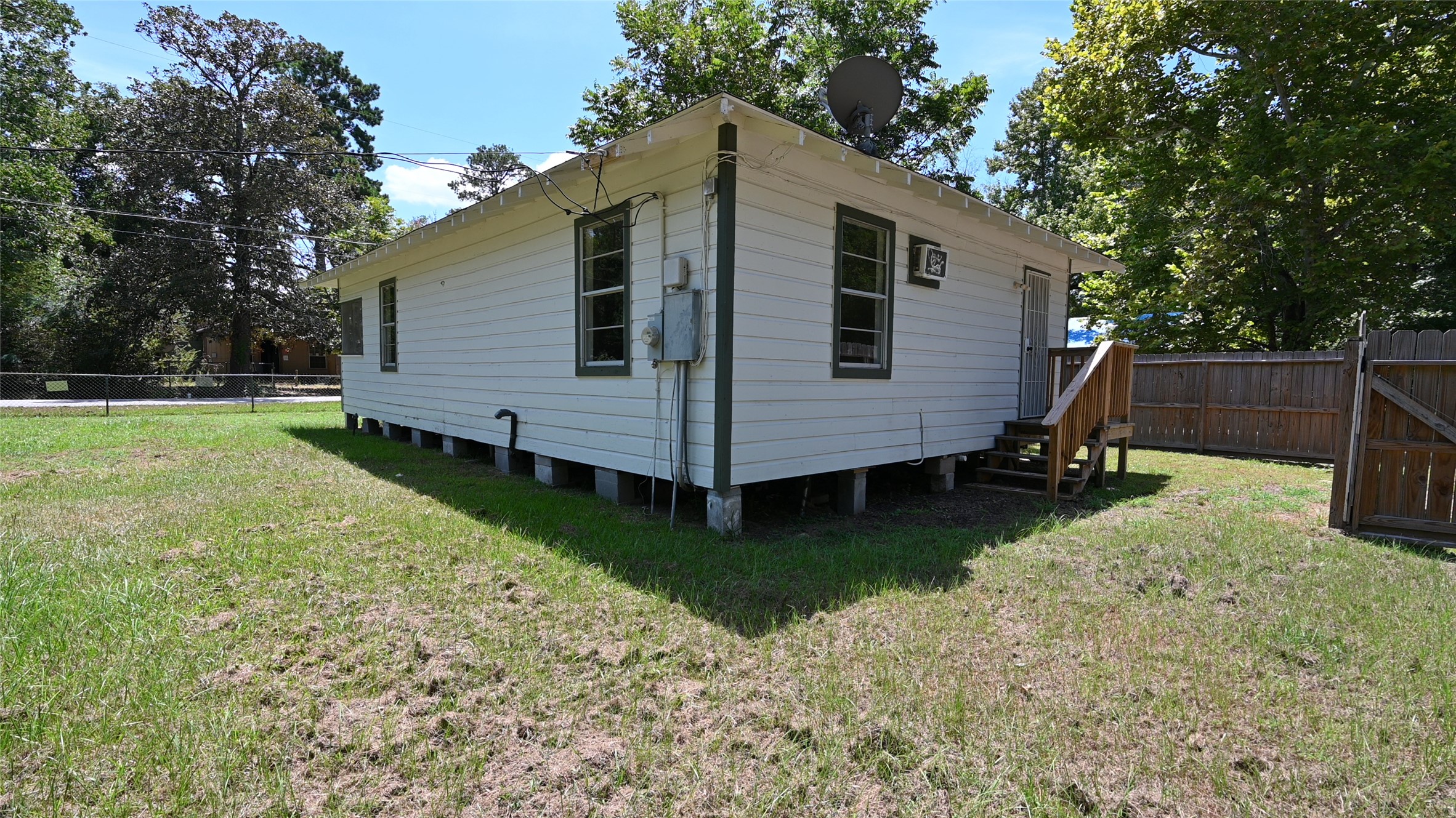 701 Clay Street Property Photo 10