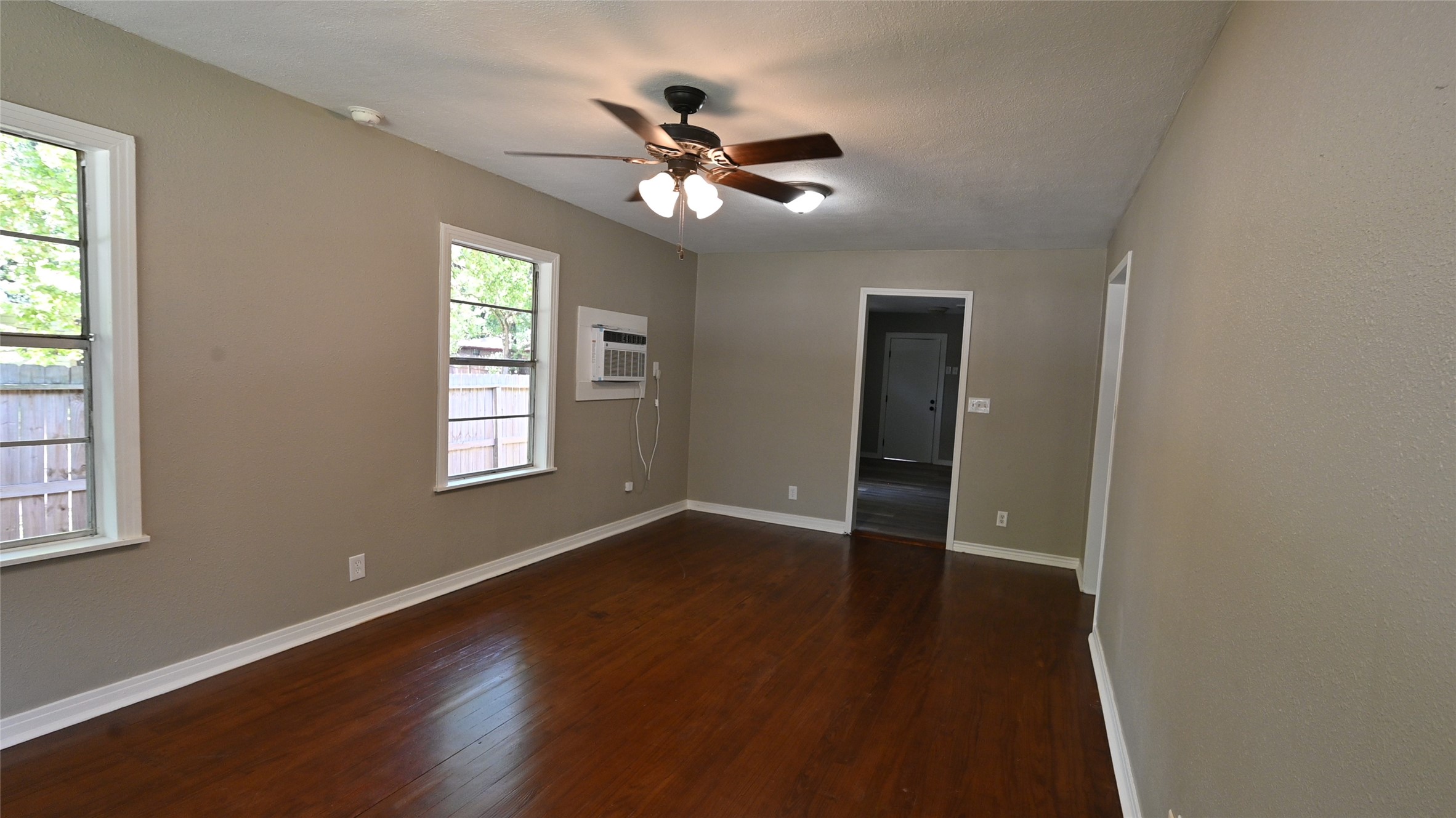 701 Clay Street Property Photo 16