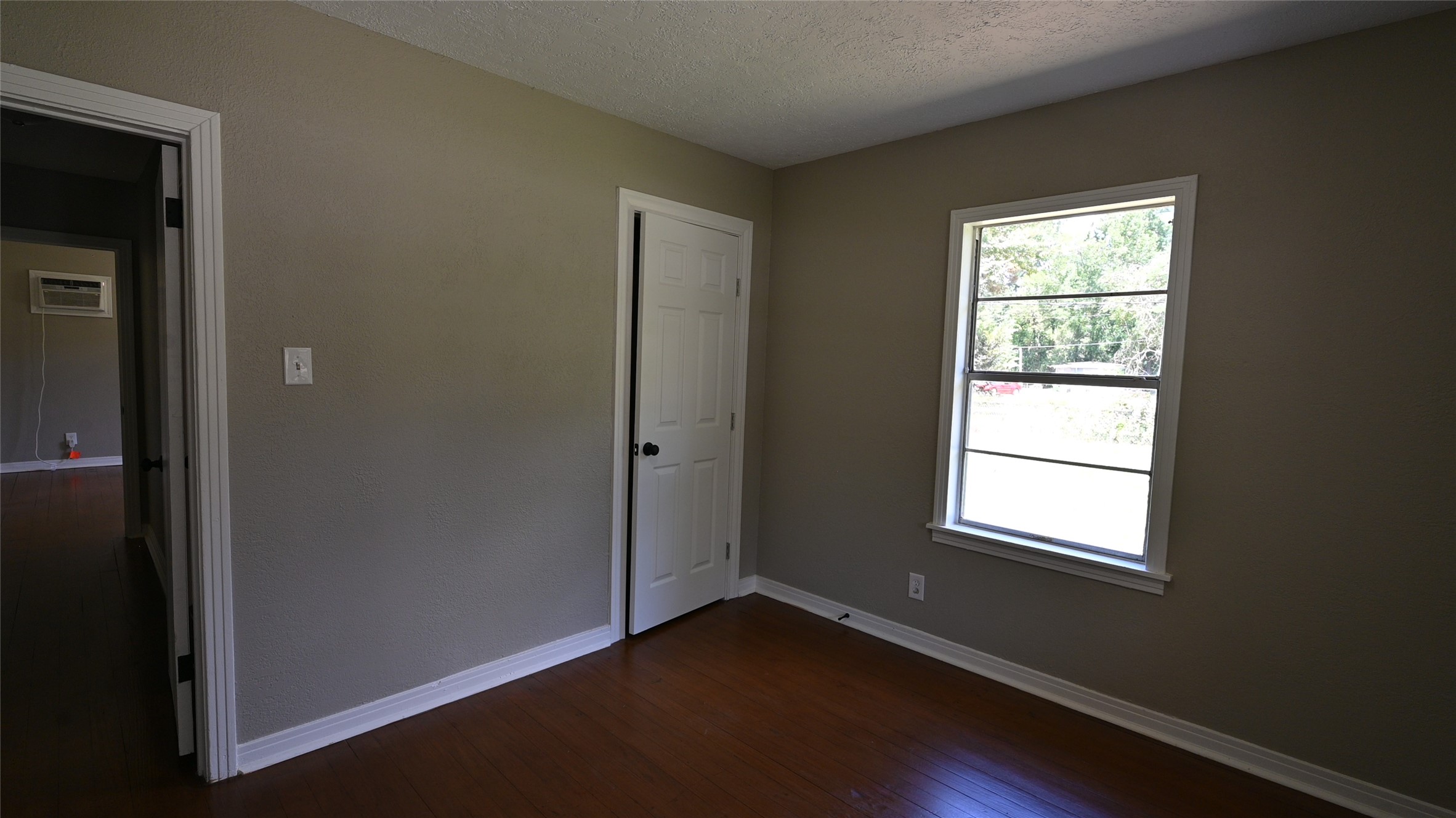 701 Clay Street Property Photo 20