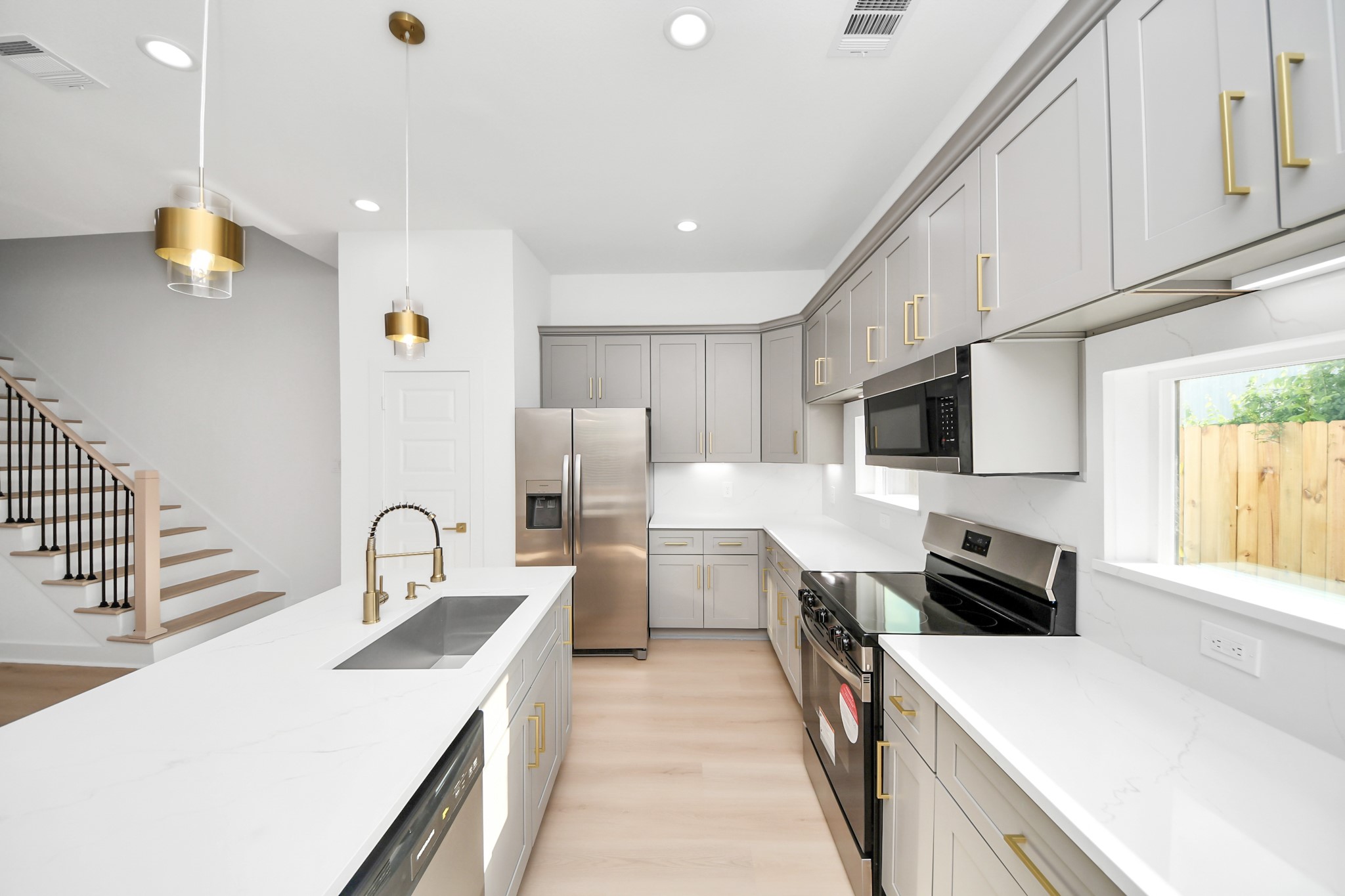 8601 Amadwe Street B Property Photo 15
